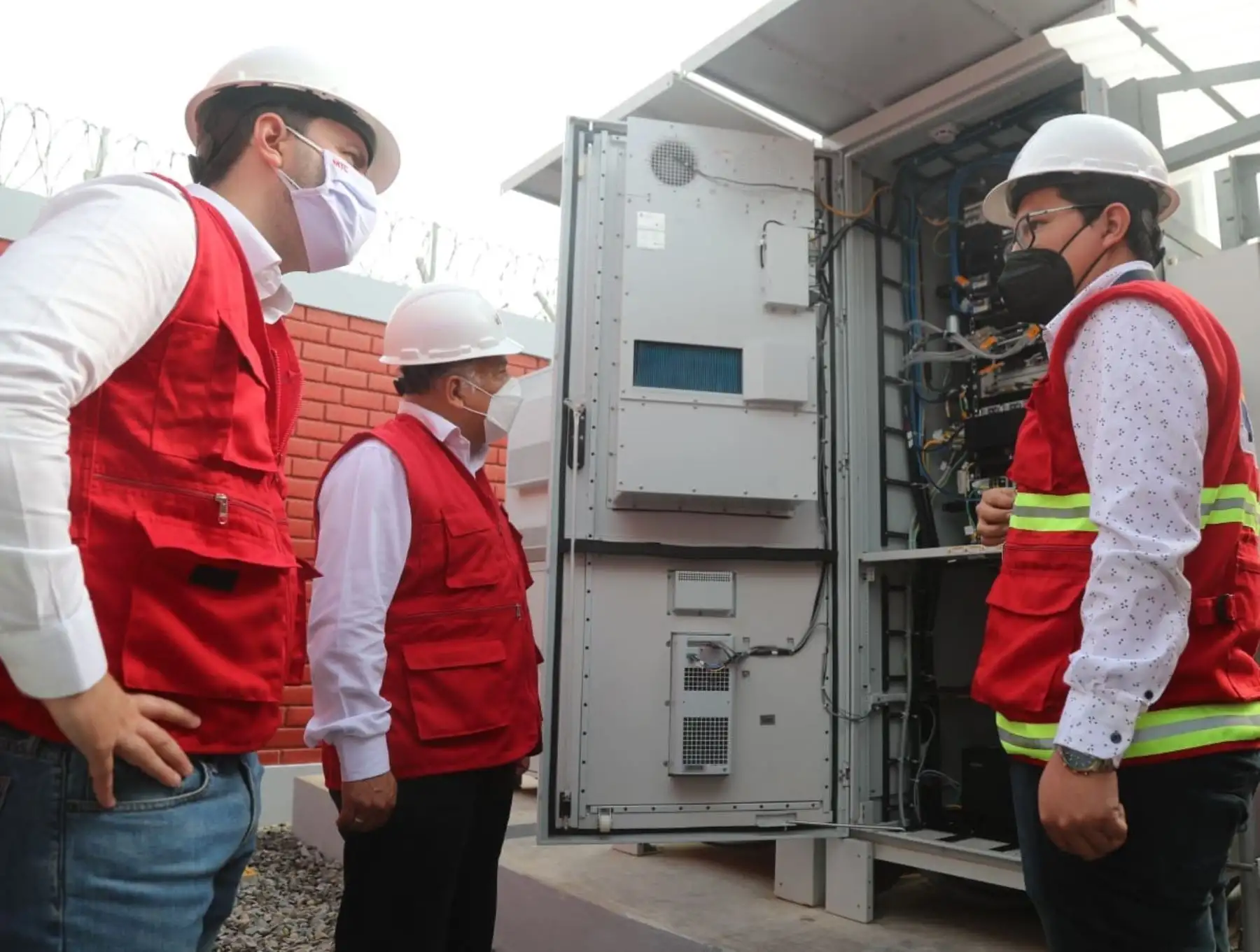 Ministro de Transportes y Comunicaciones, Eduardo González, verifcó avances en la implementación de proyecto de conectividad de alta velocidad para la región Lima. ANDINA/Difusión
