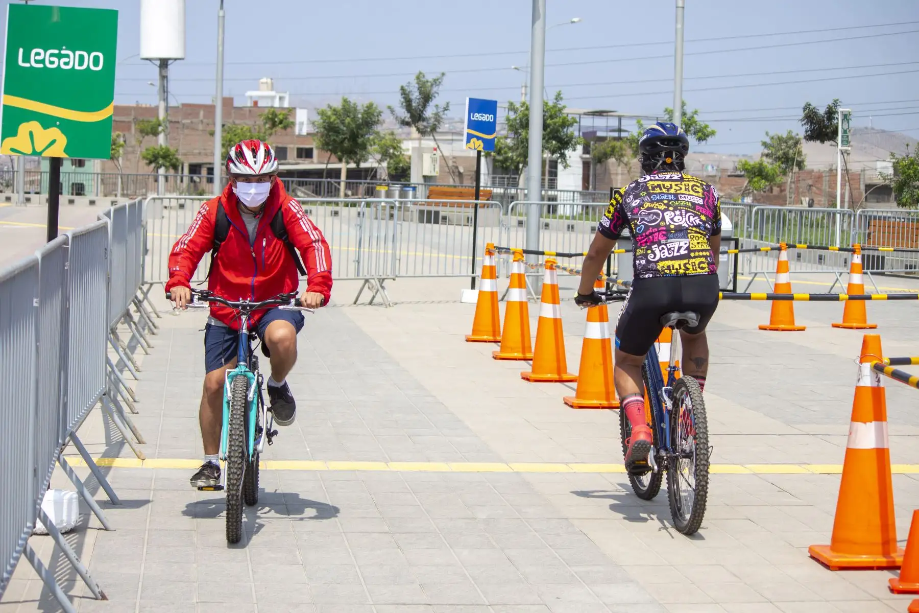 Municipalidad de Lima promueve la Escuela de ciclismo urbano, que en esta oportunidad llega a Villa El Salvador. 
Foto: Municipalidad de Lima