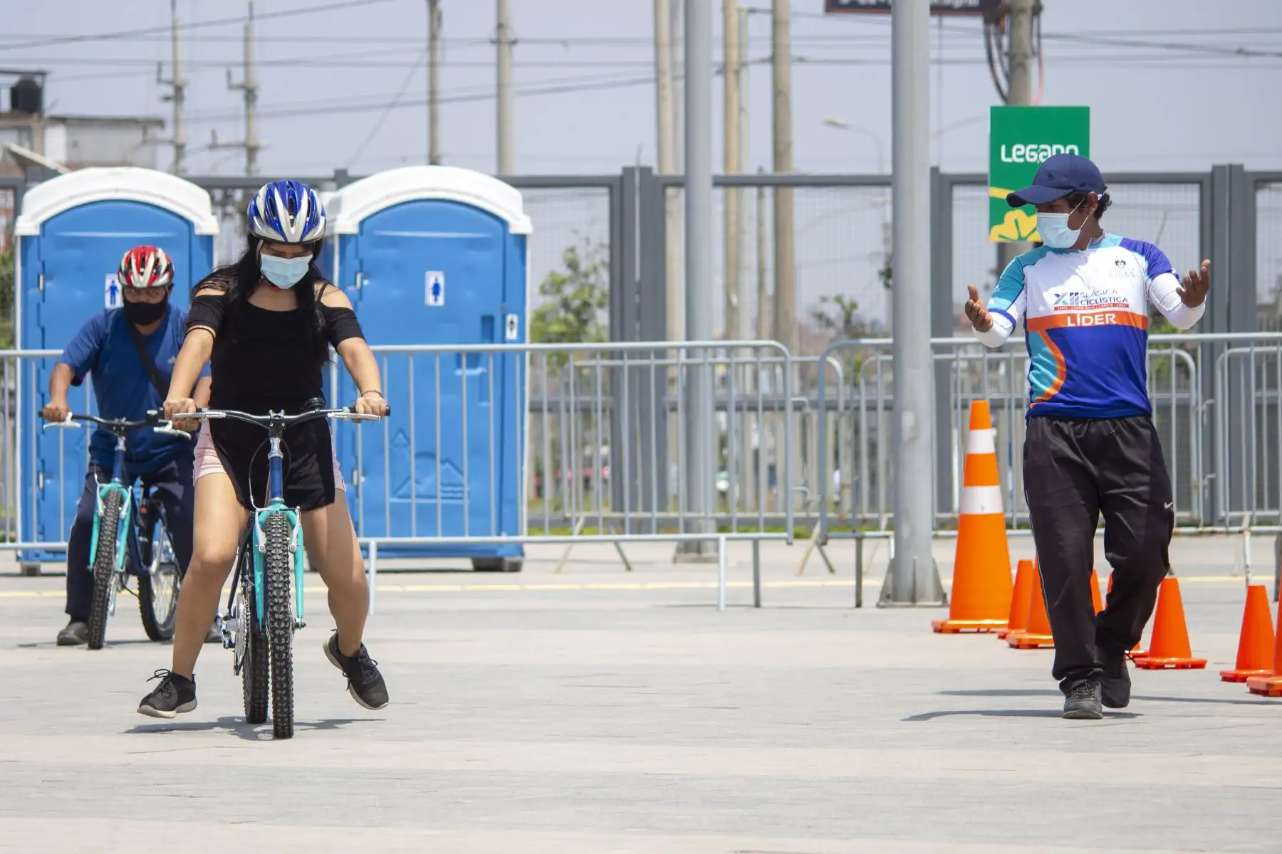 Municipalidad de Lima promueve la Escuela de ciclismo urbano, que en esta oportunidad llega a Villa El Salvador. 
Foto: Municipalidad de Lima