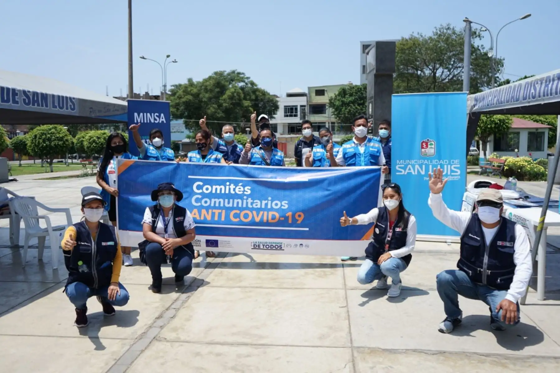 Ministerio de Salud entregó pulsioxímetros y equipos de protección personal a Comités Comunitarios Anti Covid de San Luis a fin de contribuir en la detección temprana de la covid 19  y fortalecer la respuesta del primer nivel de atención con la participación de la comunidad.
Foto: Municipalidad de San Luis