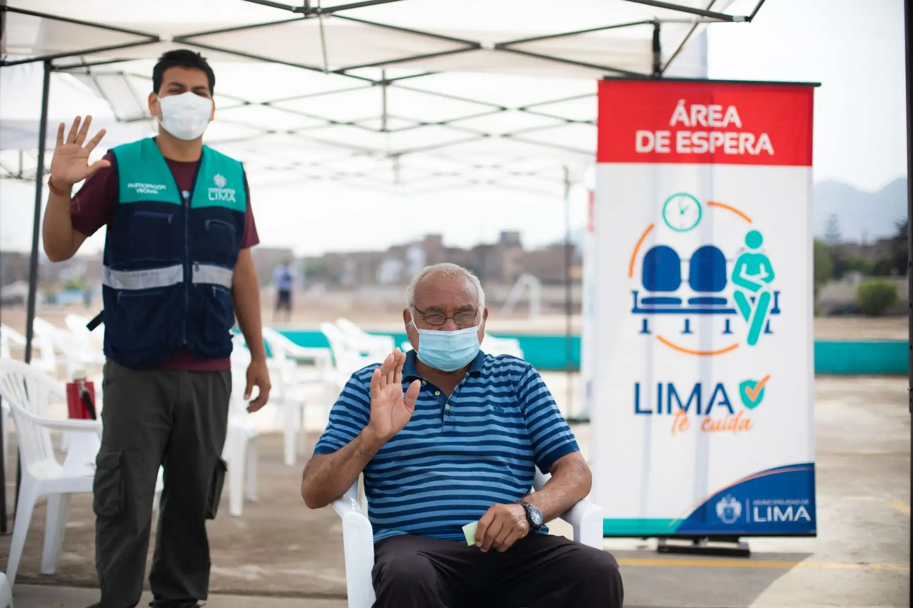 La Municipalidad de Lima, a través de Sisol Salud, realizó la primera edición del 2021 de su campaña Lima Te Cuida, en beneficio de los vecinos de Barrios Altos. La campaña estuvo dirigida principalmente a adultos y adultos mayores con comorbilidades, quienes recibieron atención médica complementaria para el control de triglicéridos, diabetes, presión arterial y descarte de covid-19. Foto: MML