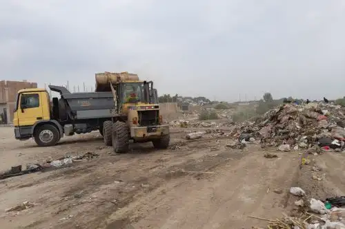 El gobierno regional de Lambayeque apoyó la jornada de limpieza en la ciudad de Chiclayo con siete volquetes y un cargador frontal. Foto: ANDINA/Difusión