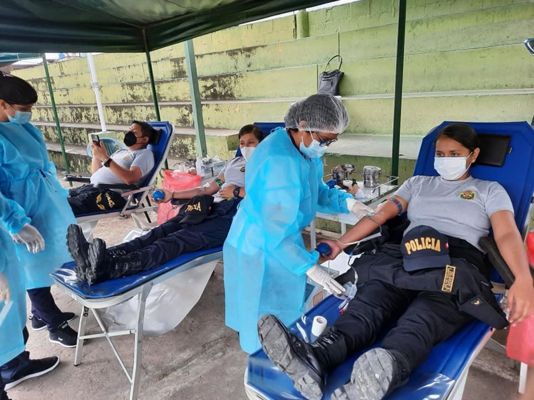 35 policías de San Martín donaron su sangre para ayudar a los pacientes internados en diversos hospitales de esta región. Foto: ANDINA/difusión.