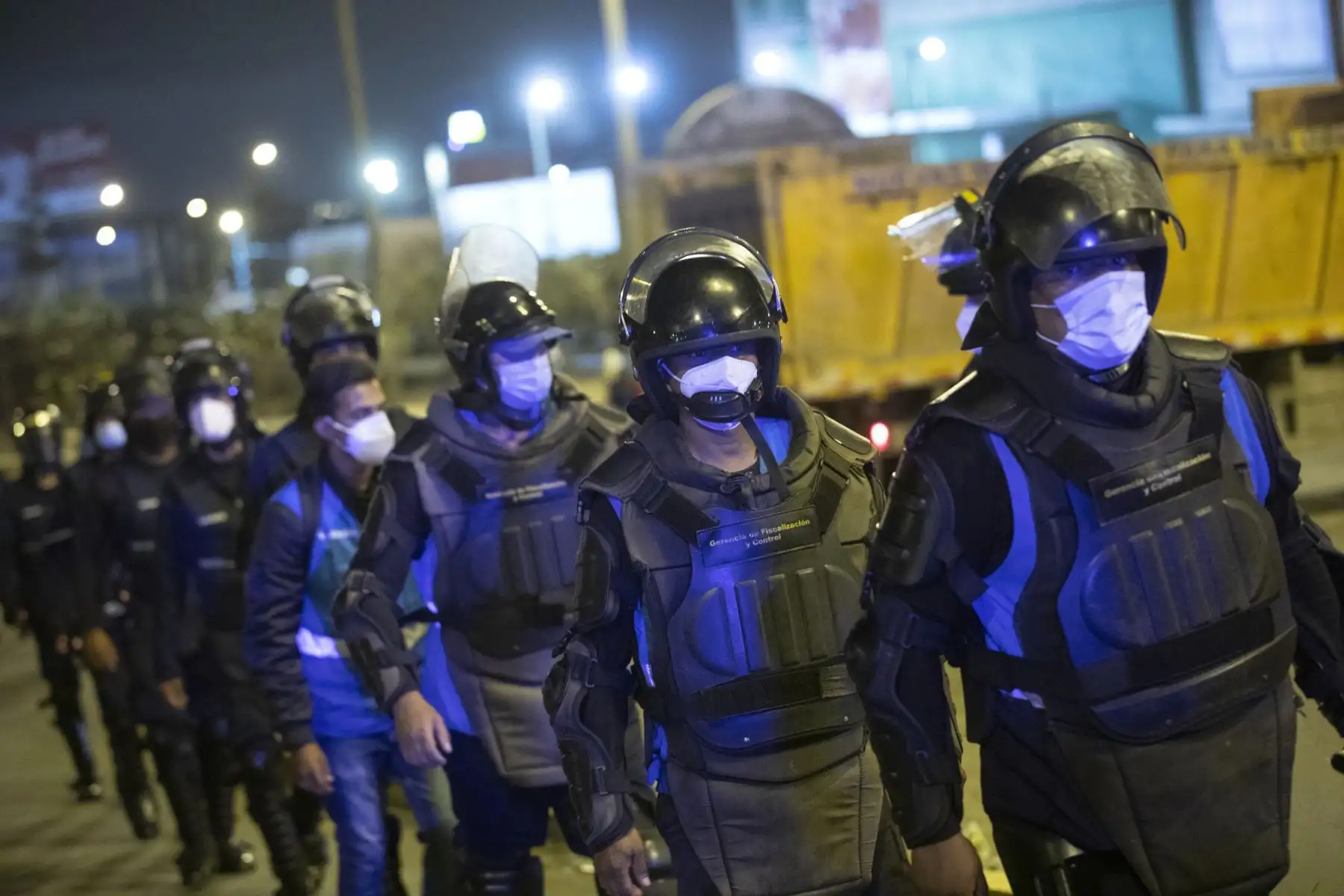 Con el apoyo de la Policía Nacional, la Municipalidad de Lima recuperó 4,200 m2 que eran ocupados ilegalmente en la cuadra 60 de la Av. Pachacútec, en el distrito de Villa El Salvador. Foto: ANDINA / Municipalidad de Lima
