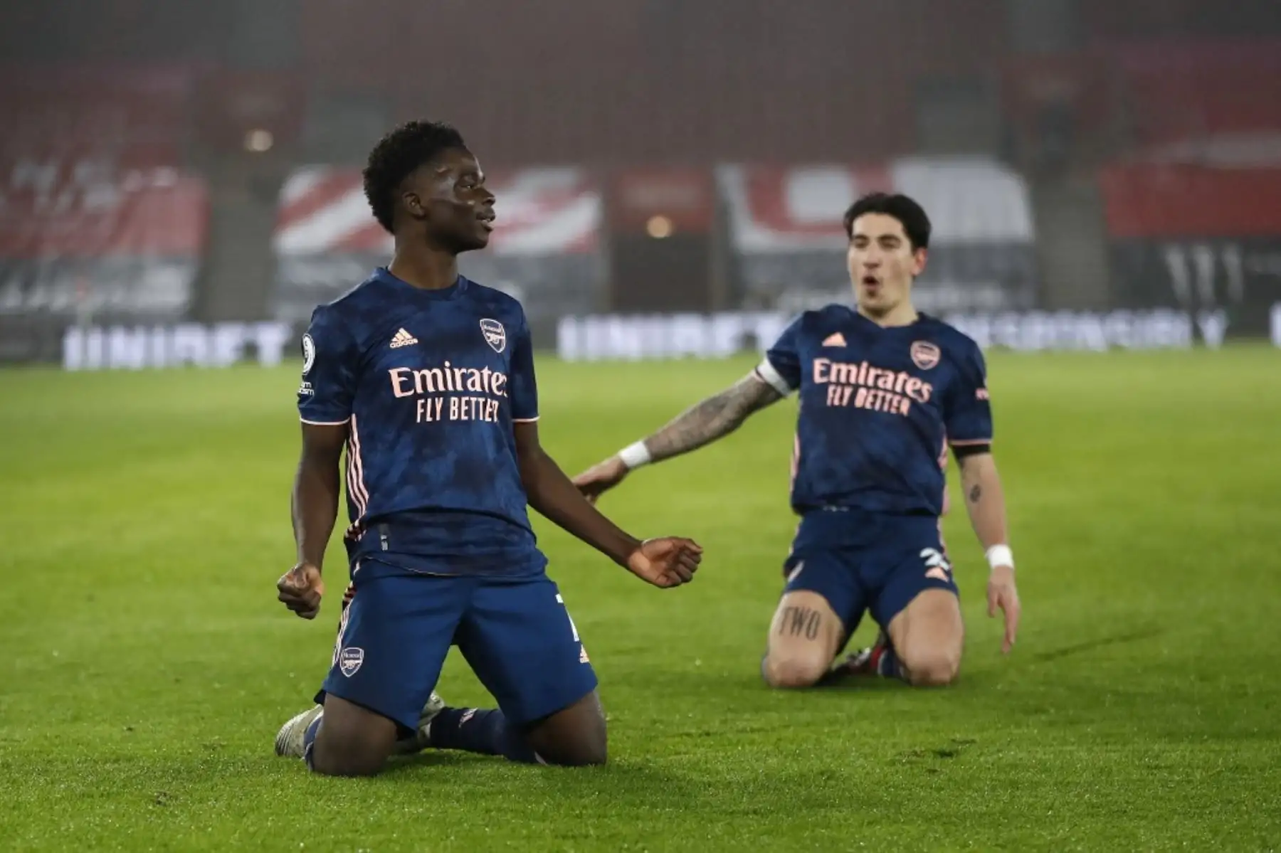 El delantero del Arsenal celebra tras anotar un gol ante el Southampton por la Premier League. Foto: AFP