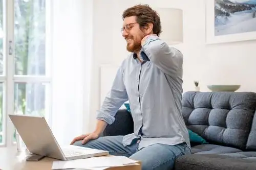 El teletrabajo puede traer complicaciones a la salud corporal. ANDINA/Difusión