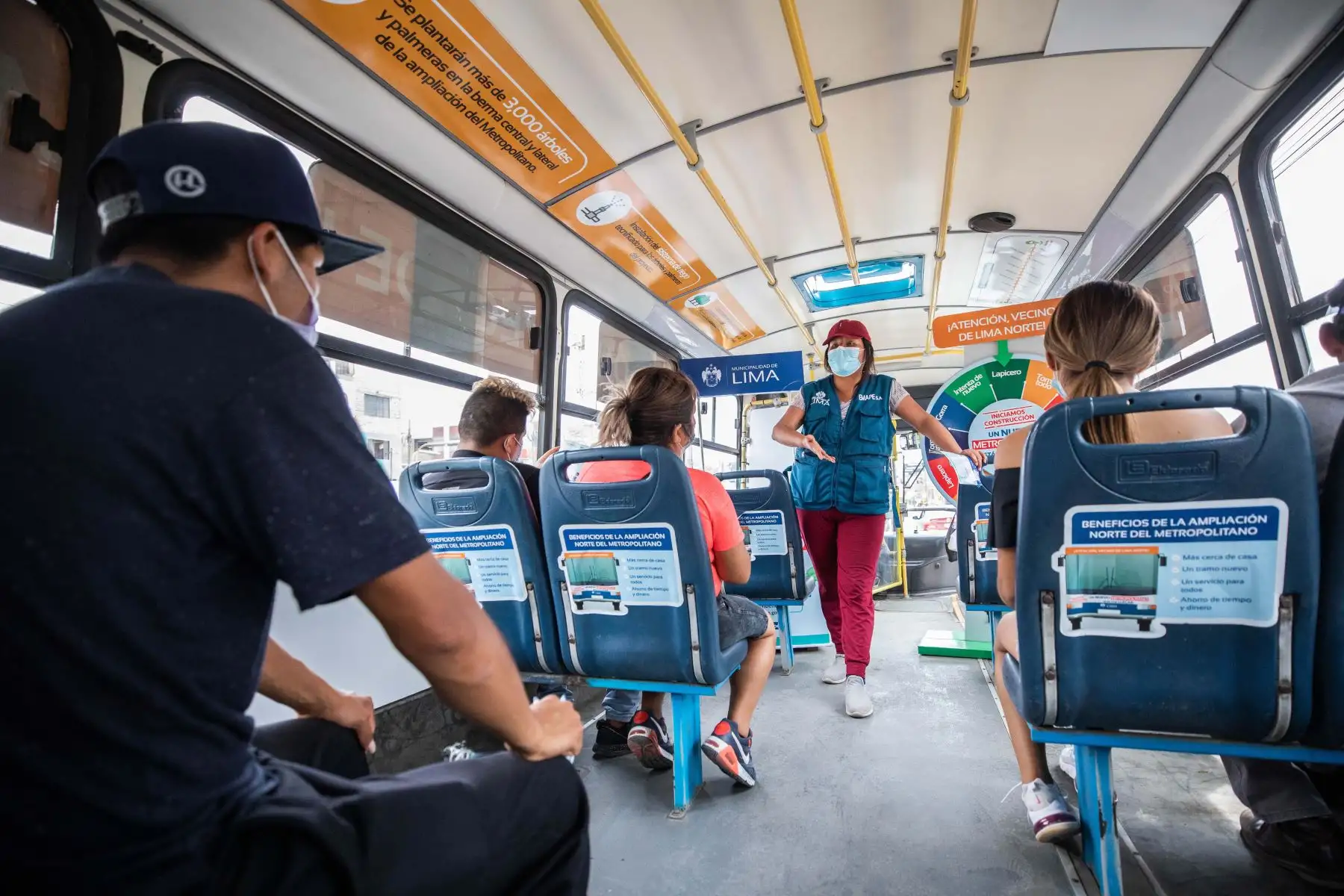 Bus itinerante brinda información sobre nueva ruta norte del Metropolitano-18.
foto:ANDINA/Municipalidad de Lima