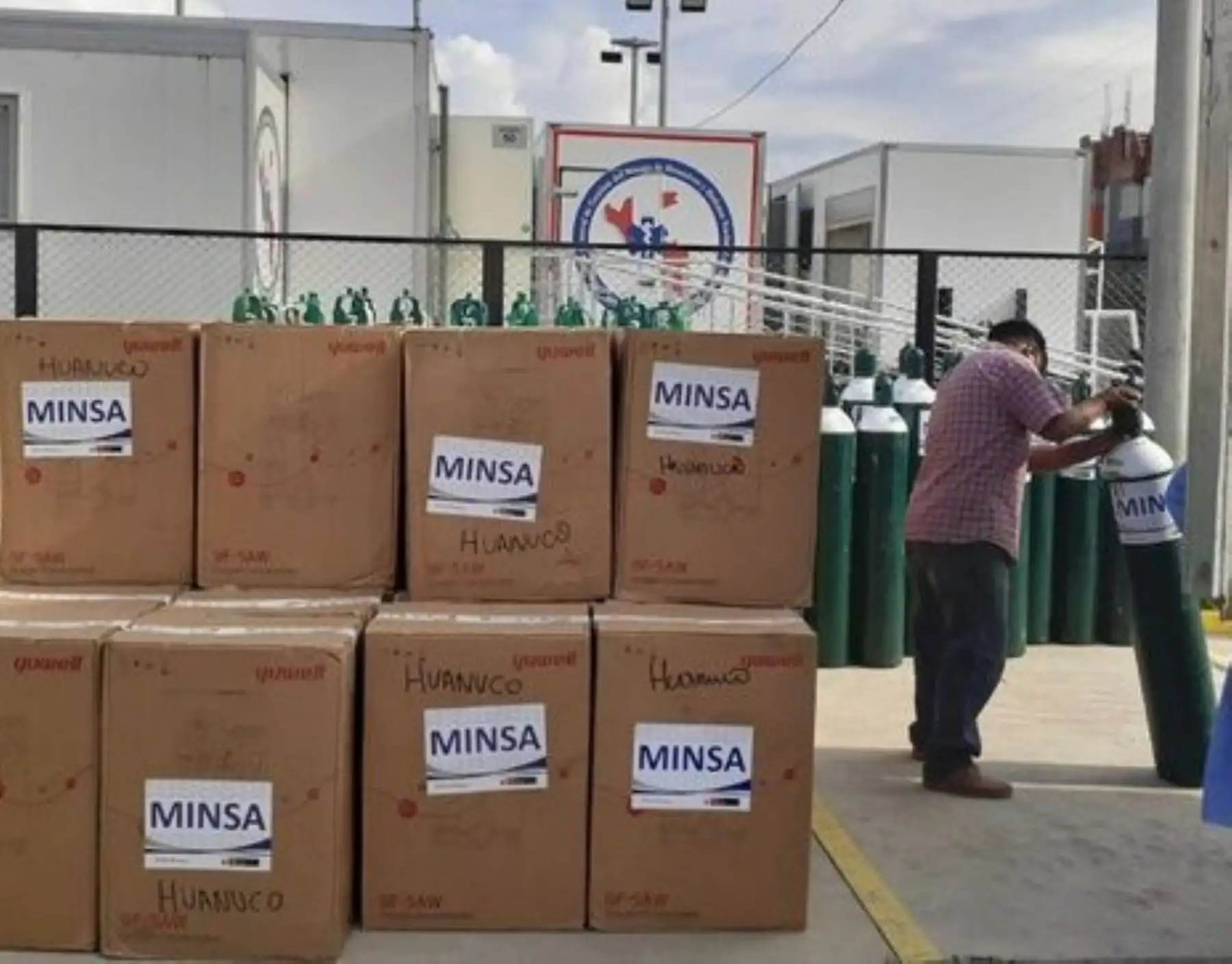 El Minsa destacó que las dotaciones de oxígeno medicinal y ventiladores mecánicos enviados a Huánuco ya entraron en funcionamiento para enfrentar la emergencia por coronavirus (covid-19) en esa región. ANDINA/Difusión