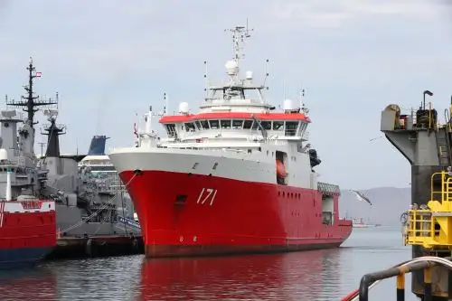 “Nos sentimos satisfechos y hubo abrazos”, cuenta con emoción el oficial de la Marina de Guerra del Perú que comanda el BAP Carrasco. ANDINA/Difusión