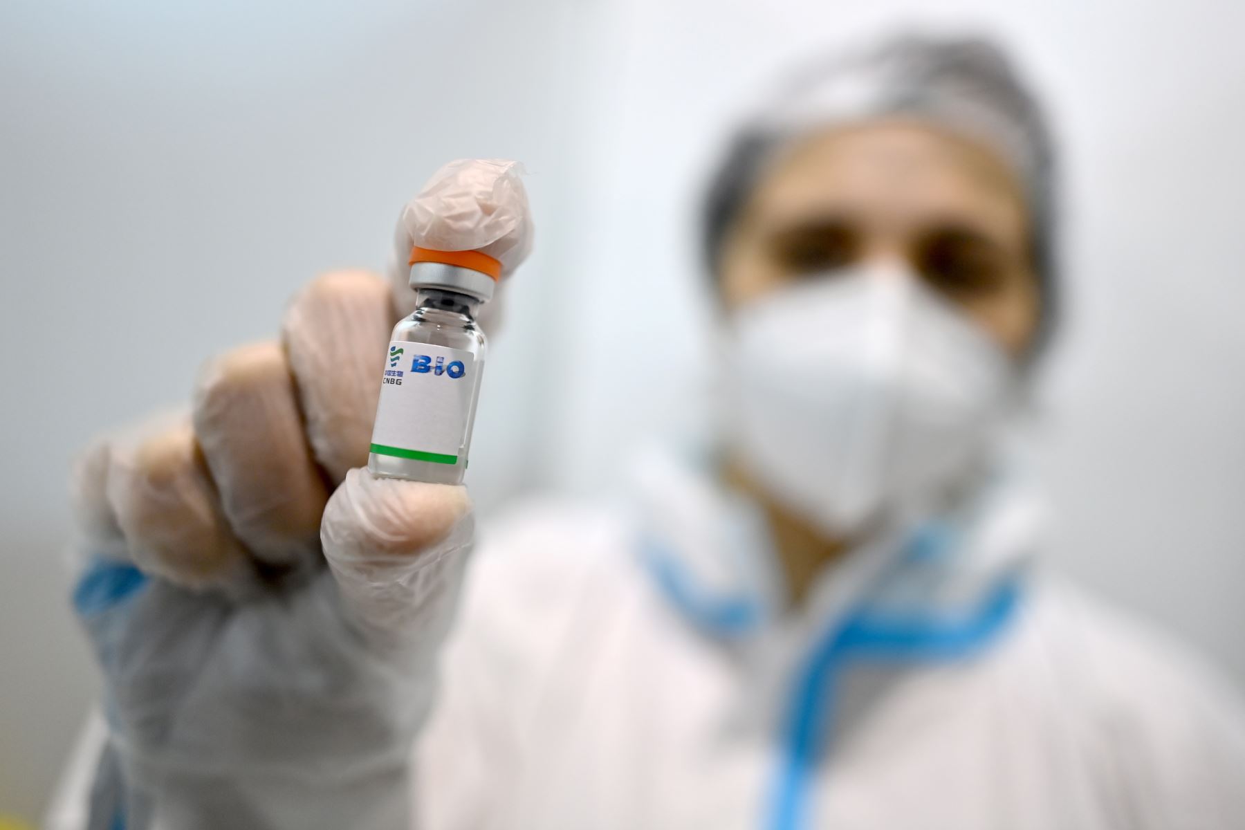 Vacuna contra el covid-19 producida por el laboratorio chino Sinopharm. Foto: AFP