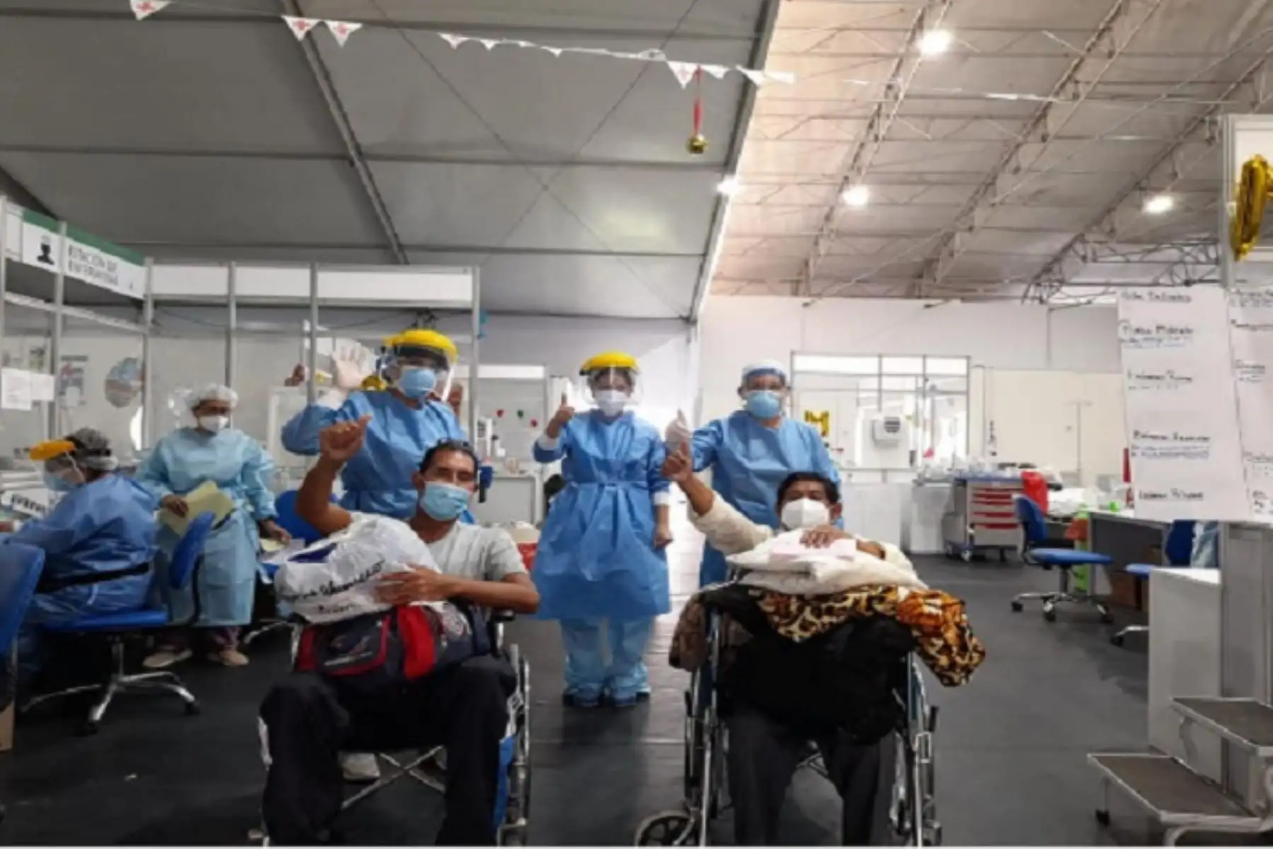 El nosocomio informó que el 44% de estos pacientes son personas de la tercera edad, quienes, a pesar de su alta vulnerabilidad lograron vencer a la enfermedad, de la mano de los trabajadores asistenciales.