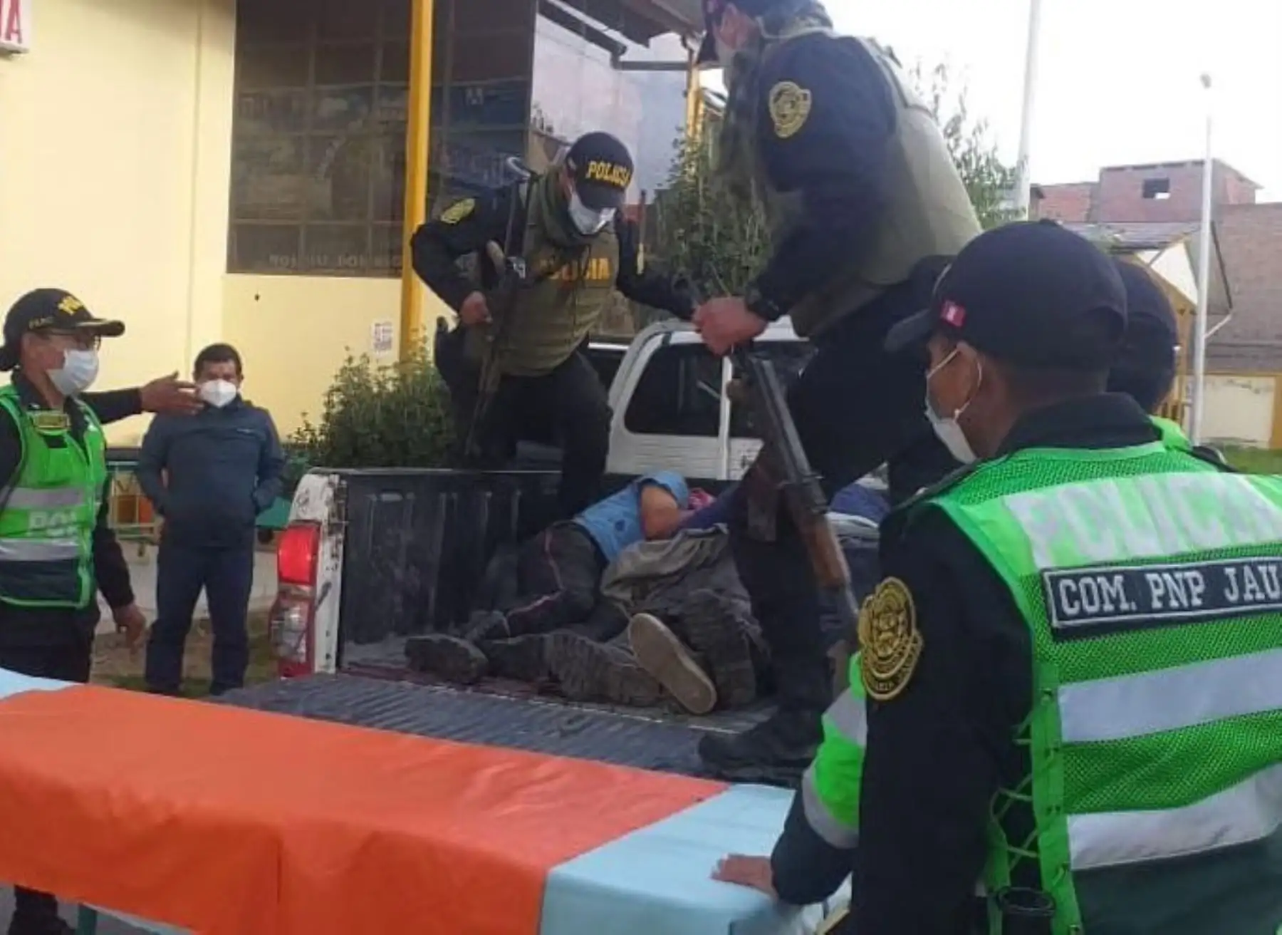 Batalla campal, protagonizada por dos comunidades de la provincia de Jauja, deja tres muertos, seis desaparecidos y 28 personas heridas.