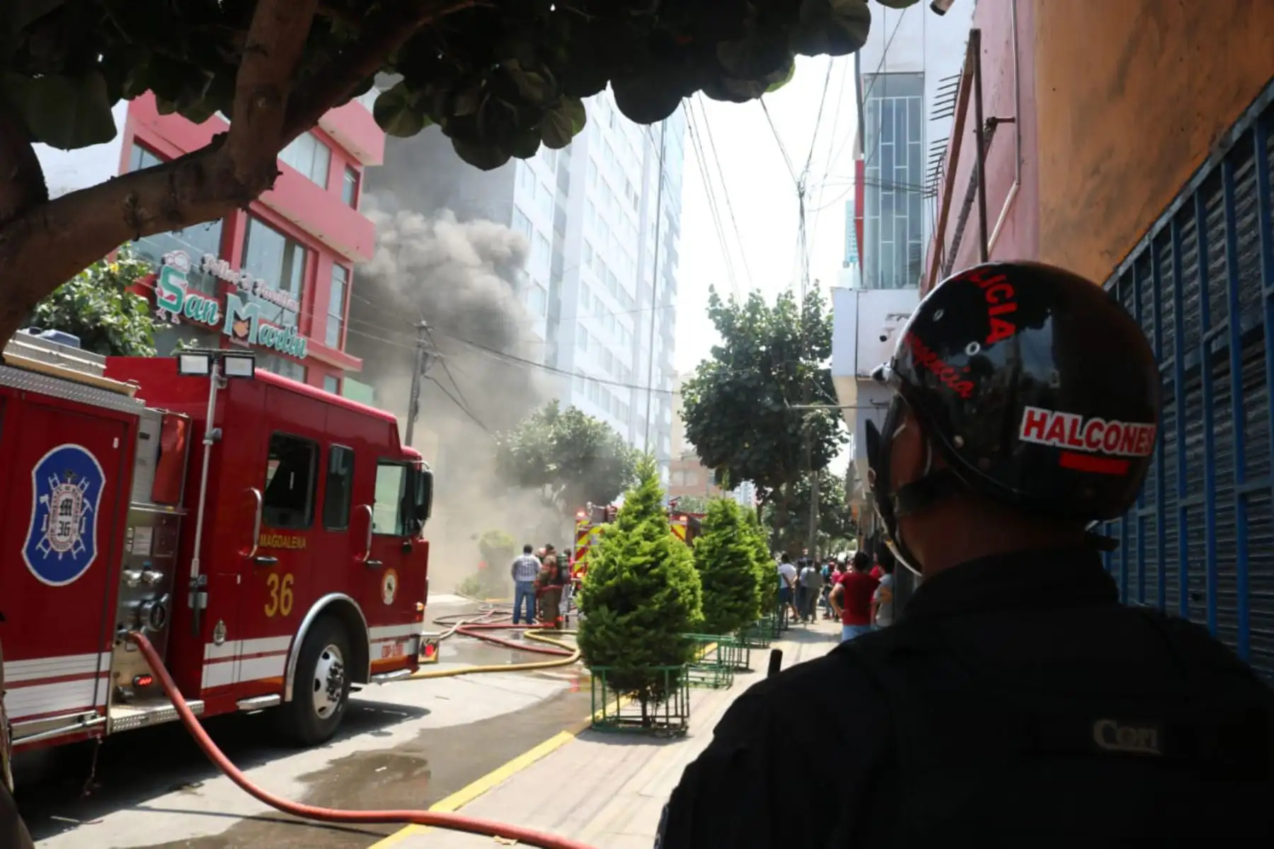 Incendio en el distrito de Magdalena Del Mar cerca del mercado.

Cortesía:Juan Carlos Chávez