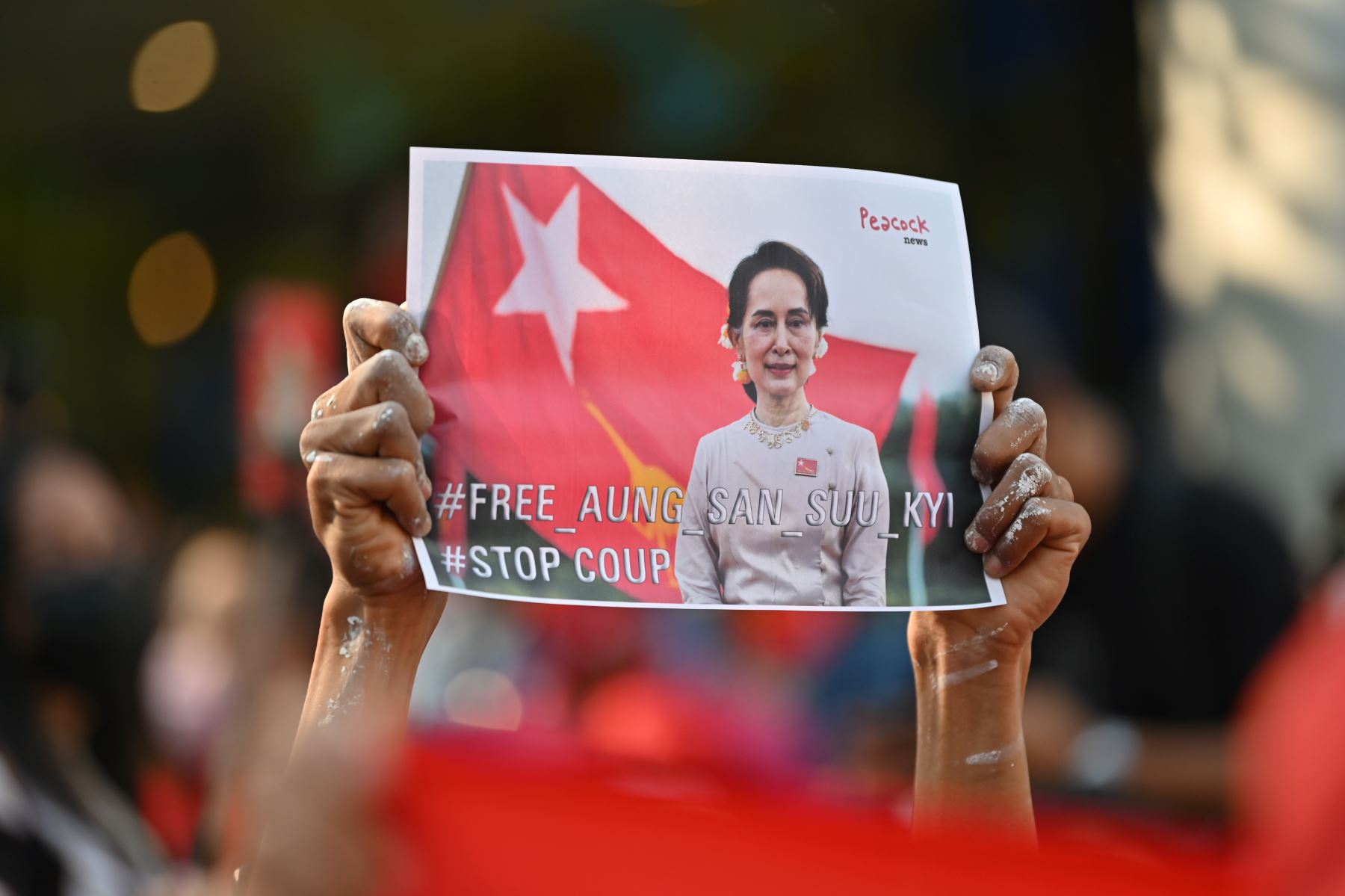 Aung San Suu Kyi así como el presidente de la República, Win Myint, y otros responsables del partido fueron detenidos en Naypyidaw, la capital. Foto: AFP