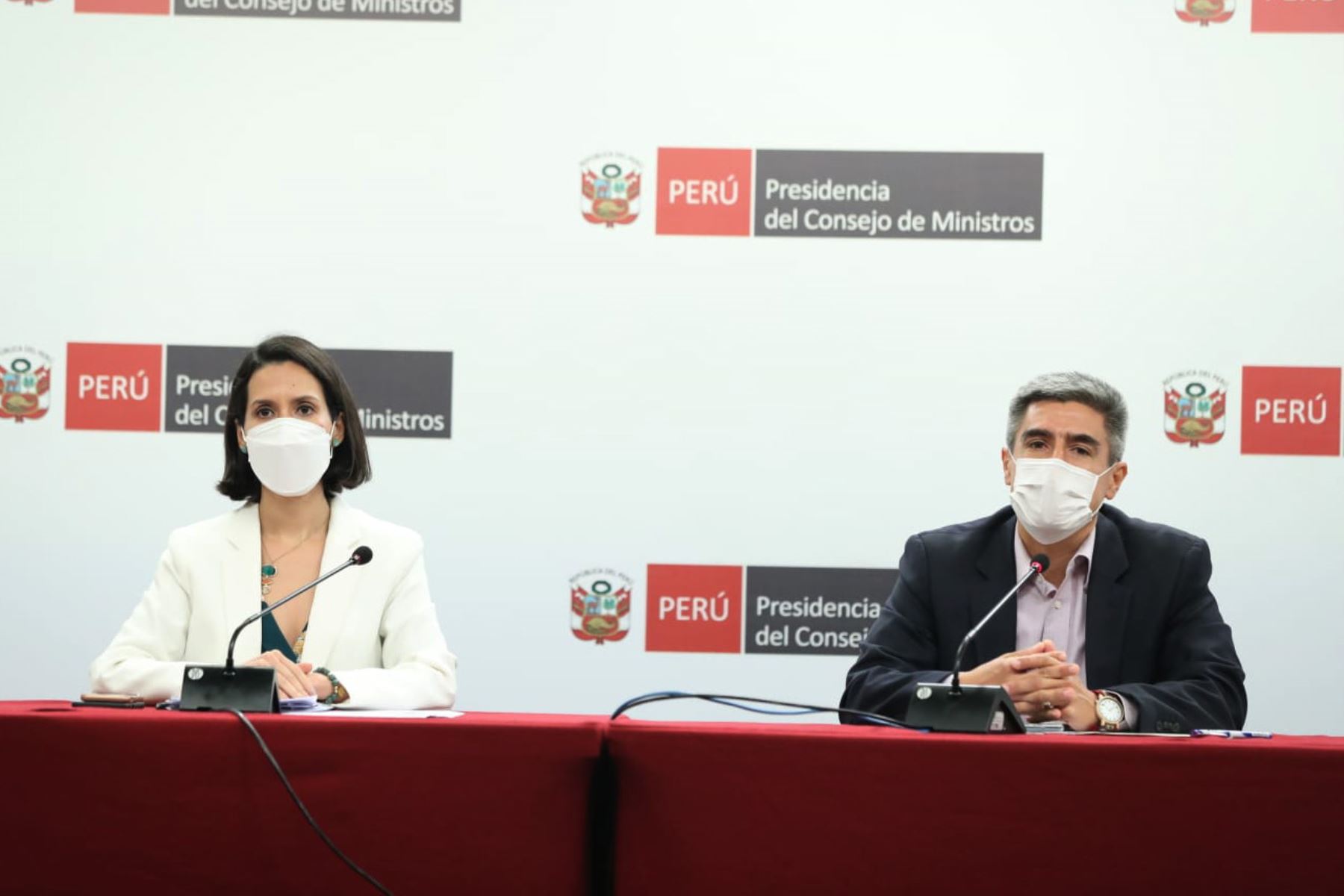 Los ministros de Comercio Exterior y Turismo, Claudia Cornejo, y de Cultura, Alejandro Neyra, ofrecieron conferencia de prensa. Foto: ANDINA/Difusión