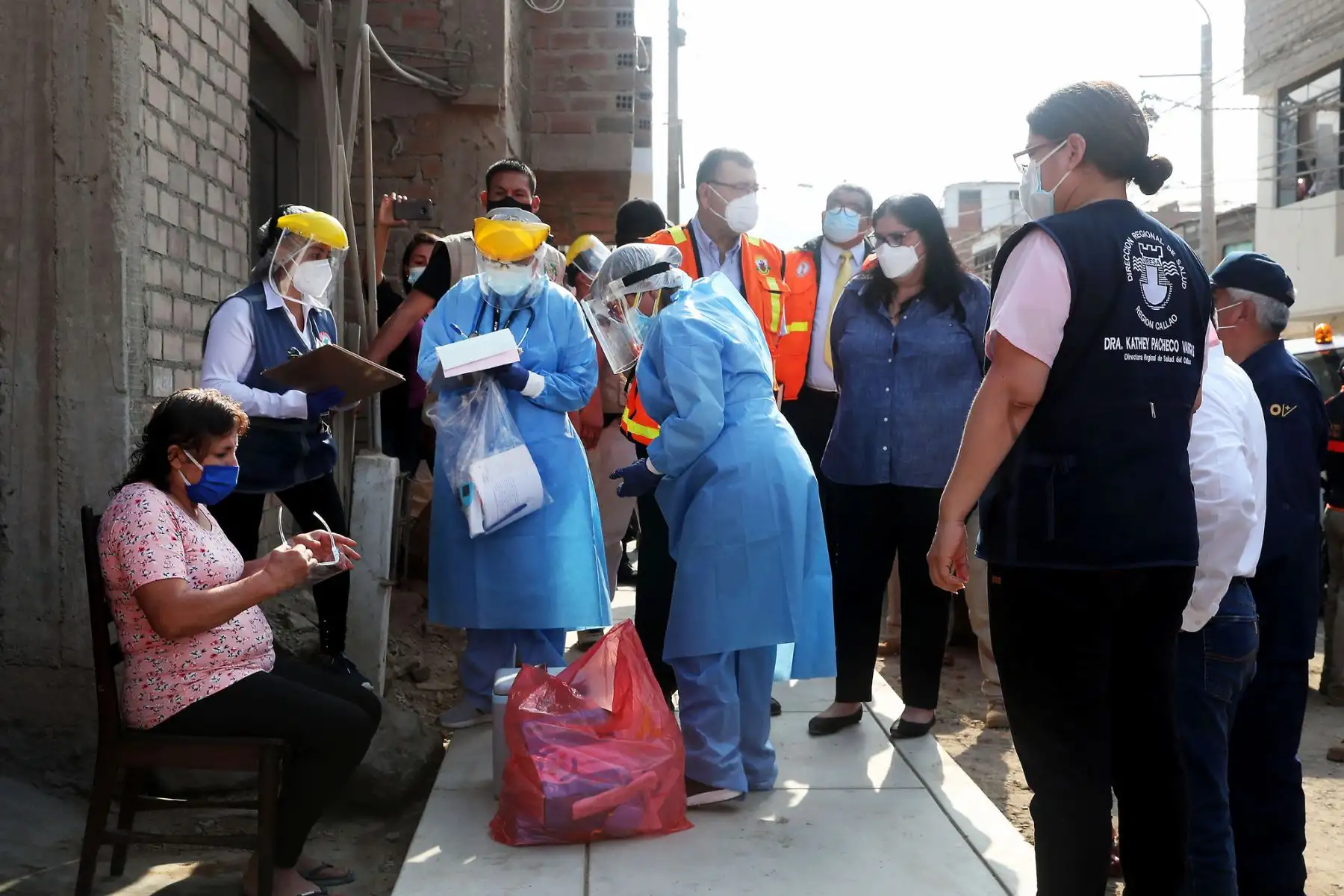 Ministra de Defensa,  Nuria Esparch, supervisó Operación Tayta contra el covid-19 en el distrito de Mi Perú.

Foto: ANDINA/MINDEF
