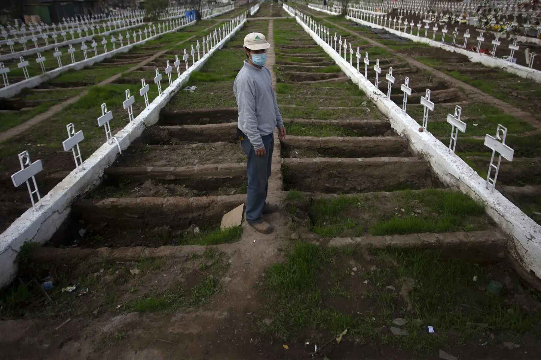 América Latina y el Caribe es la segunda región en cruzar ese umbral, después que Europa lo hiciera el 7 de enero. Foto: AFP
