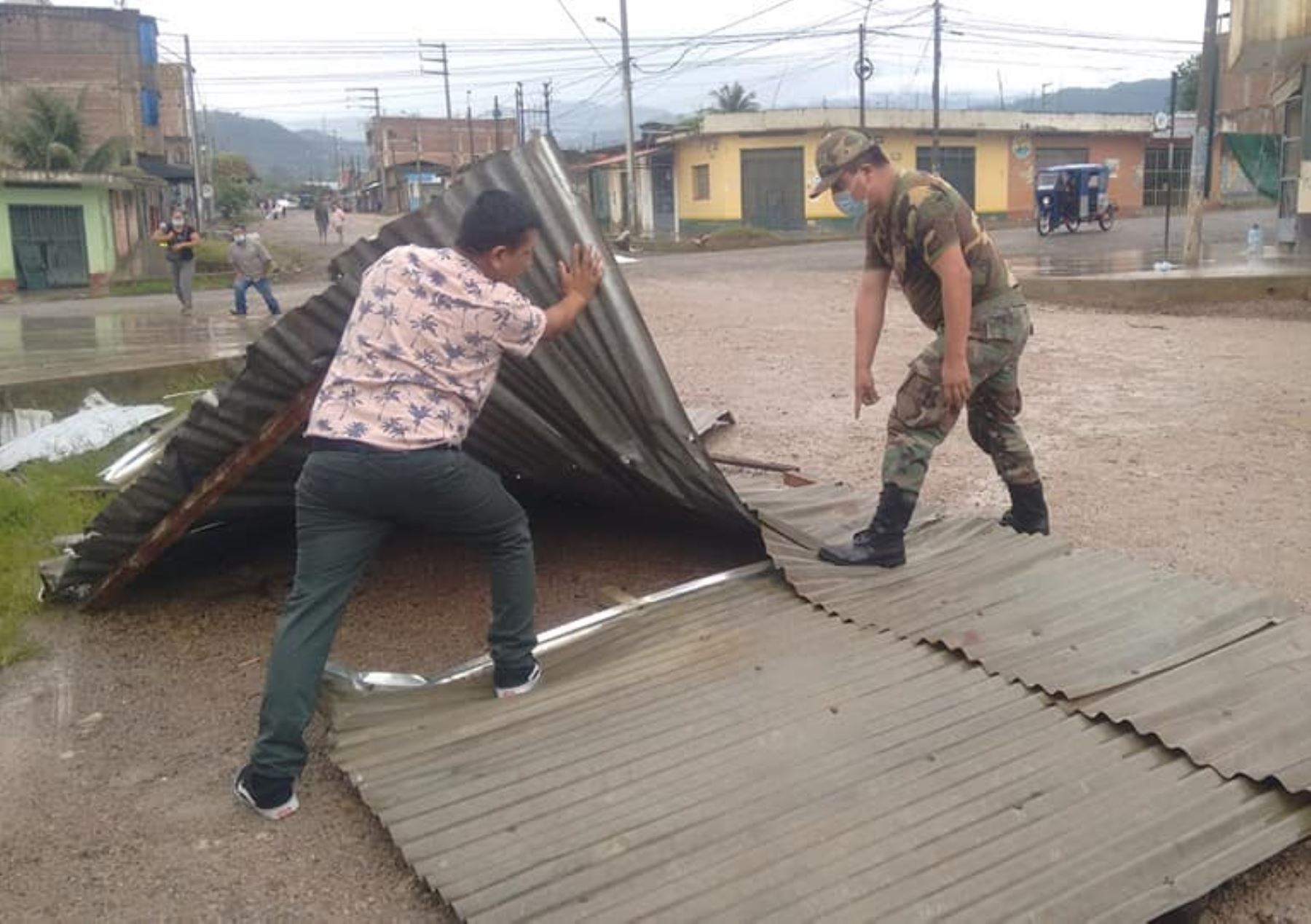 Vientos fuertes, de más de 50 km por hora, causaron daños en más de 50 viviendas en el distrito de Pangoa, provincia de Satipo, en Junín. ANDINA/Difusión