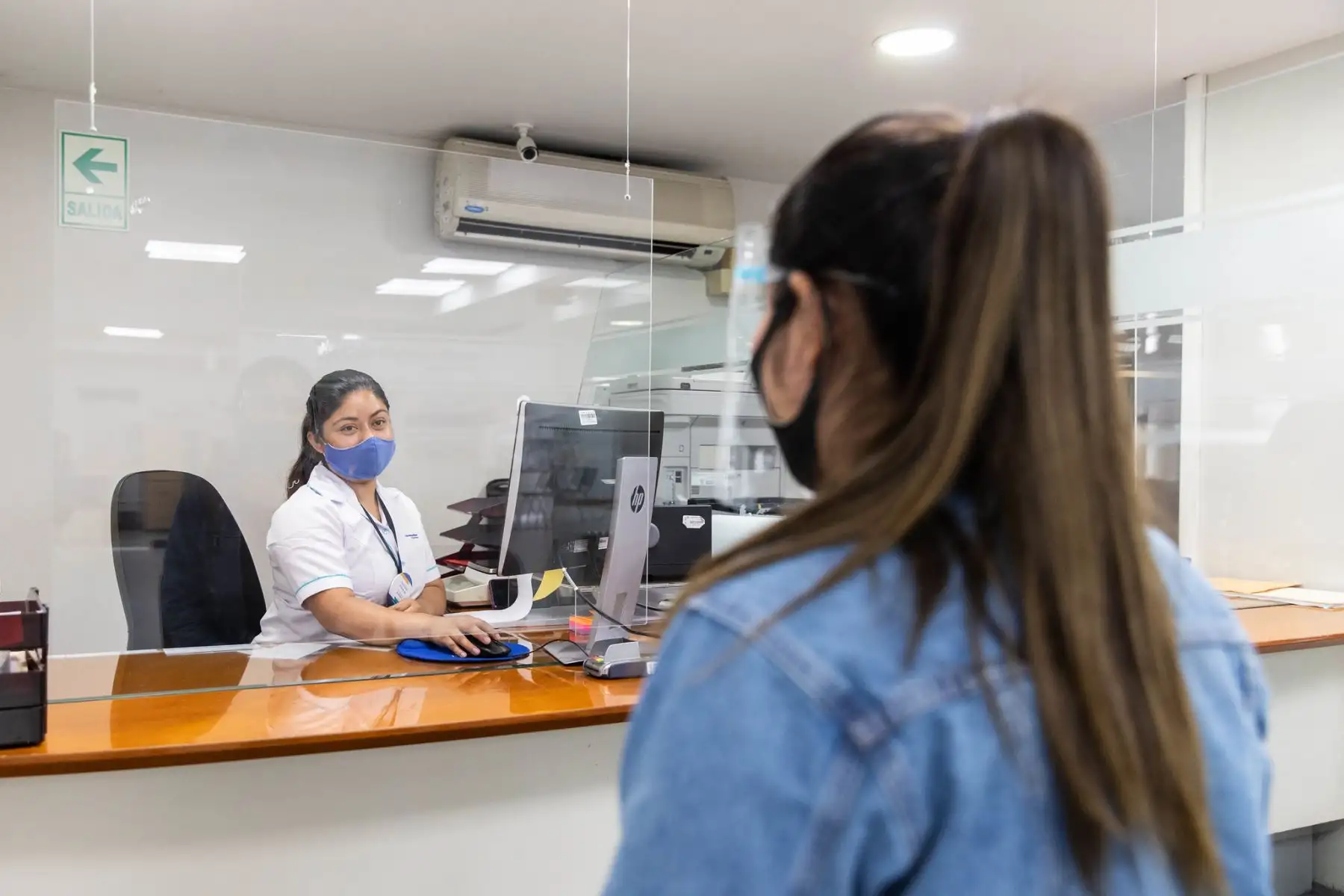 Desinfección y protocolo de bioseguridad en Caja Metropolitana de Lima-19.

Foto: ANDINA/Municipalidad de Lima
