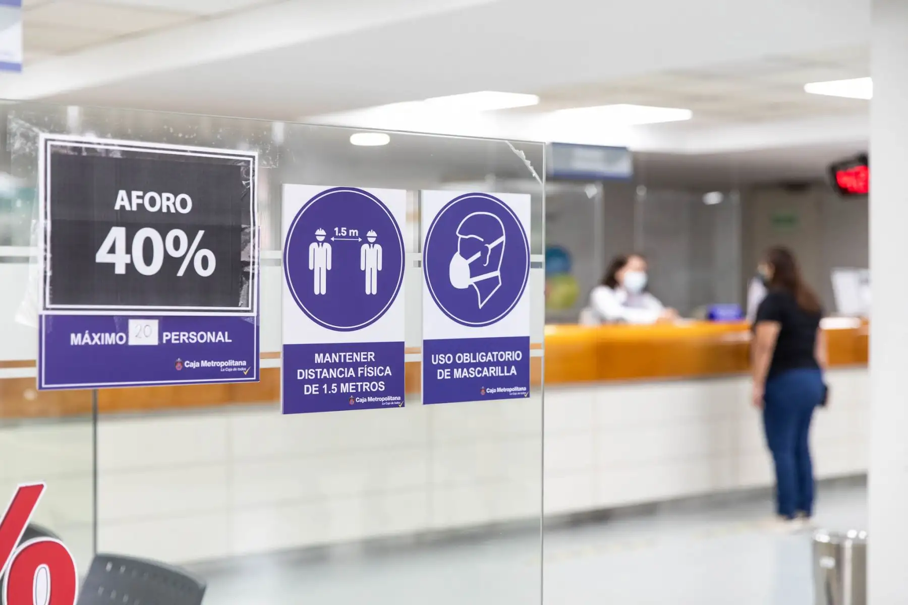 Desinfección y protocolo de bioseguridad en Caja Metropolitana de Lima-19.

Foto: ANDINA/Municipalidad de Lima