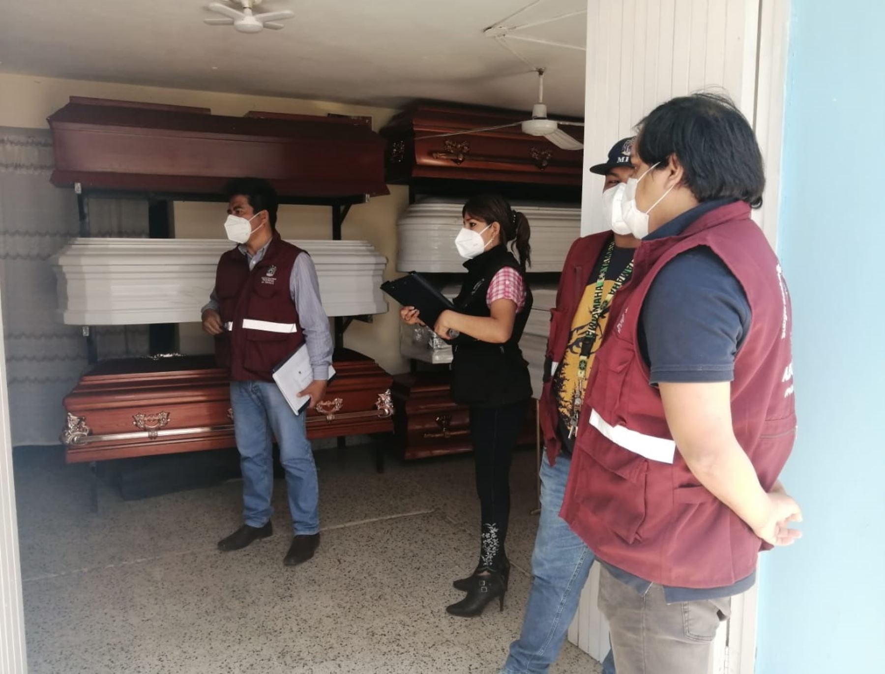 Autoridades de Trujillo intervinieron 15 funerarias por operar de forma irregular en esta ciudad y no cumplir con los protocolos biosanitarios ante el coronavirus (covid-19). ANDINA/Difusión
