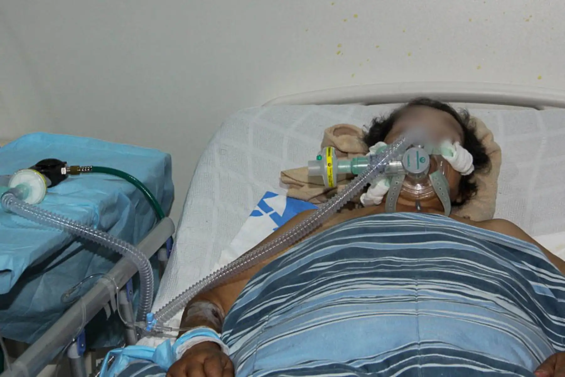 A la fecha se tienen 13,493 pacientes hospitalizados por covid-19, de los cuales, 2,010 se encuentran en UCI con ventilación mecánica. Foto: ANDINA/difusión.
