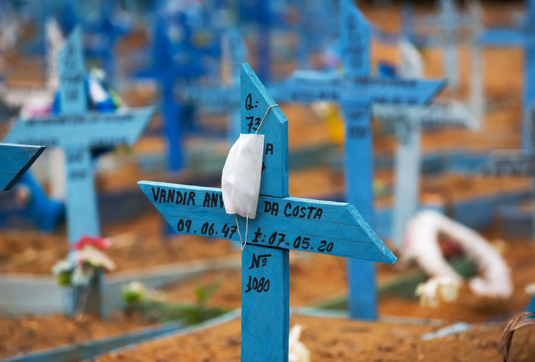 De acuerdo con el último boletín del Ministerio de Salud, con 1,232 muertes y 56,873 nuevos contagios en las últimas 24 horas. Foto: AFP