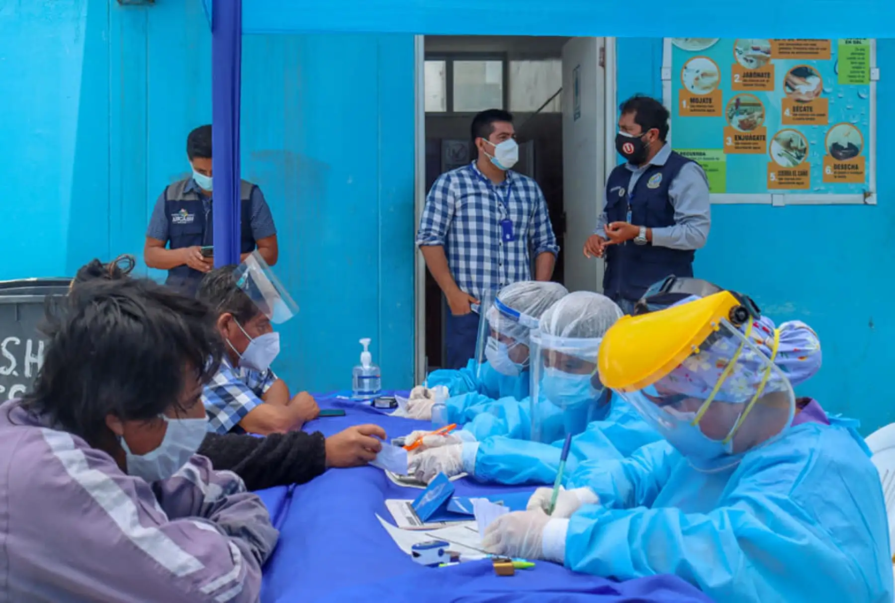 En el desembarcadero pesquero artesanal de Chimbote se aplicaron 119 pruebas antígenas y se detectó un caso positivo de covid-19. Foto: ANDINA/Difusión