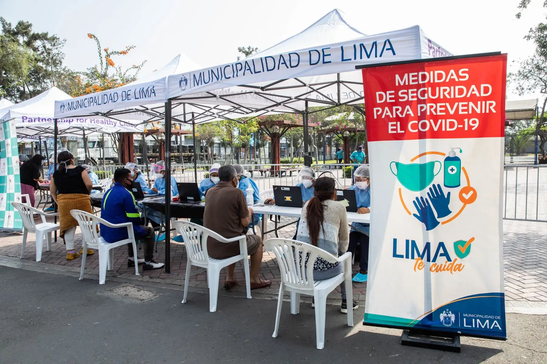 Campaña de la Municipalidad de Lima, "Lima te cuida" en las Malvinas.

Foto:ANDINA / Municipalidad de Lima