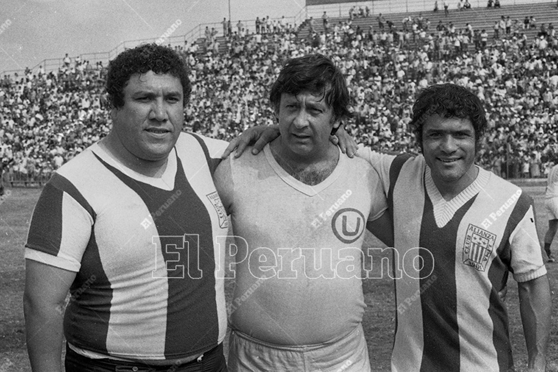 Lima - 19 diciembre 1982 / Actores cómicos el ‘Gordo Casaretto’, Tulio Loza, y Miguelito Barraza en un clásico de las estrellas. Foto: Archivo Histórico de El Peruano / Rómulo Luján