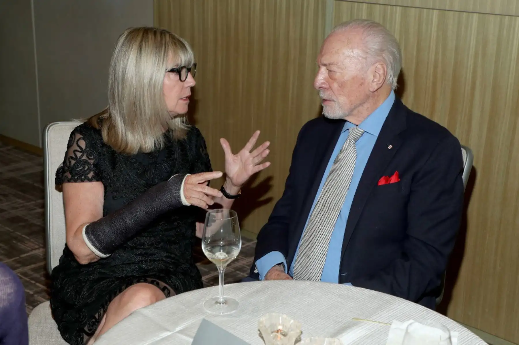 Christina Jennings y Christopher Plummer asisten a la cena Content Canada en el Four Seasons Hotel el 10 de septiembre de 2019 en Toronto, Canadá. Foto: AFP