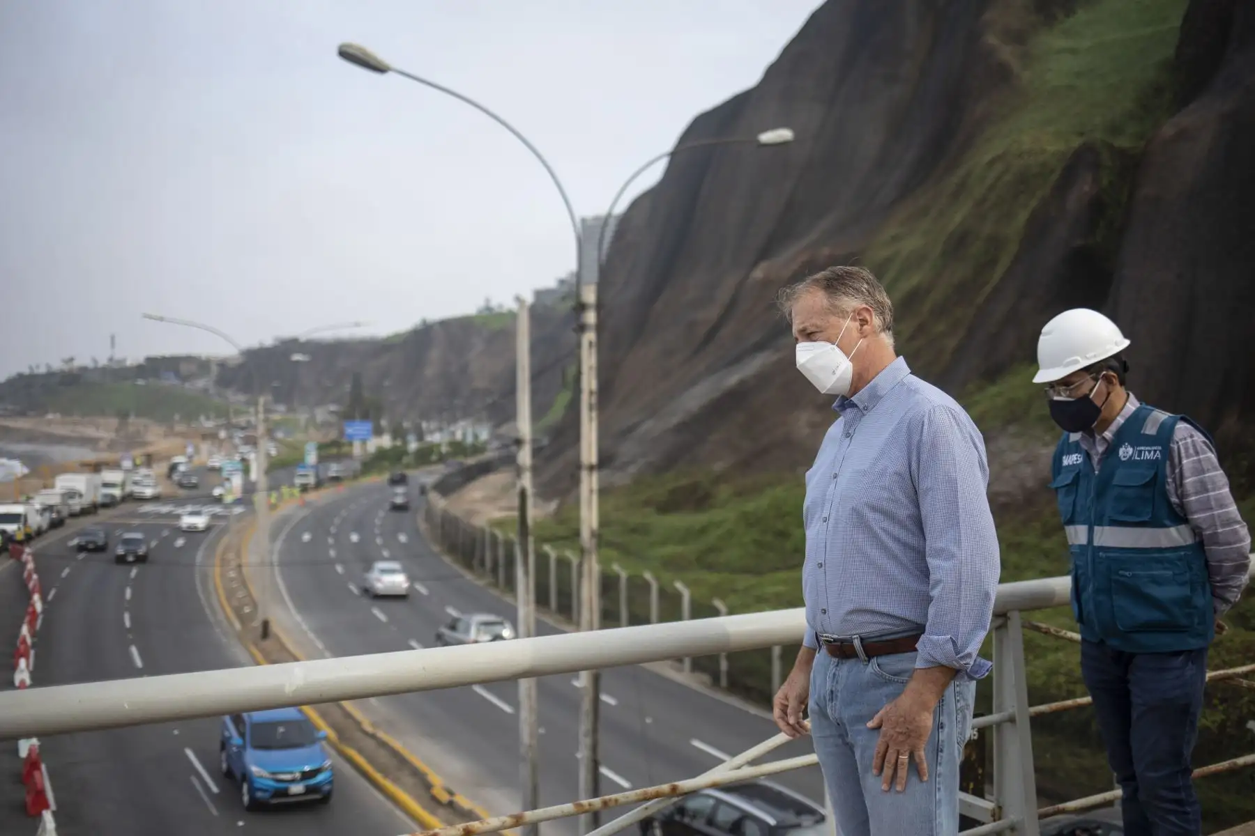 Jorge Muñoz, Alcalde de Lima, supervisa obras de mantenimiento en la Costa Verde.
Foto: ANDINA/Municipalidad de Lima
