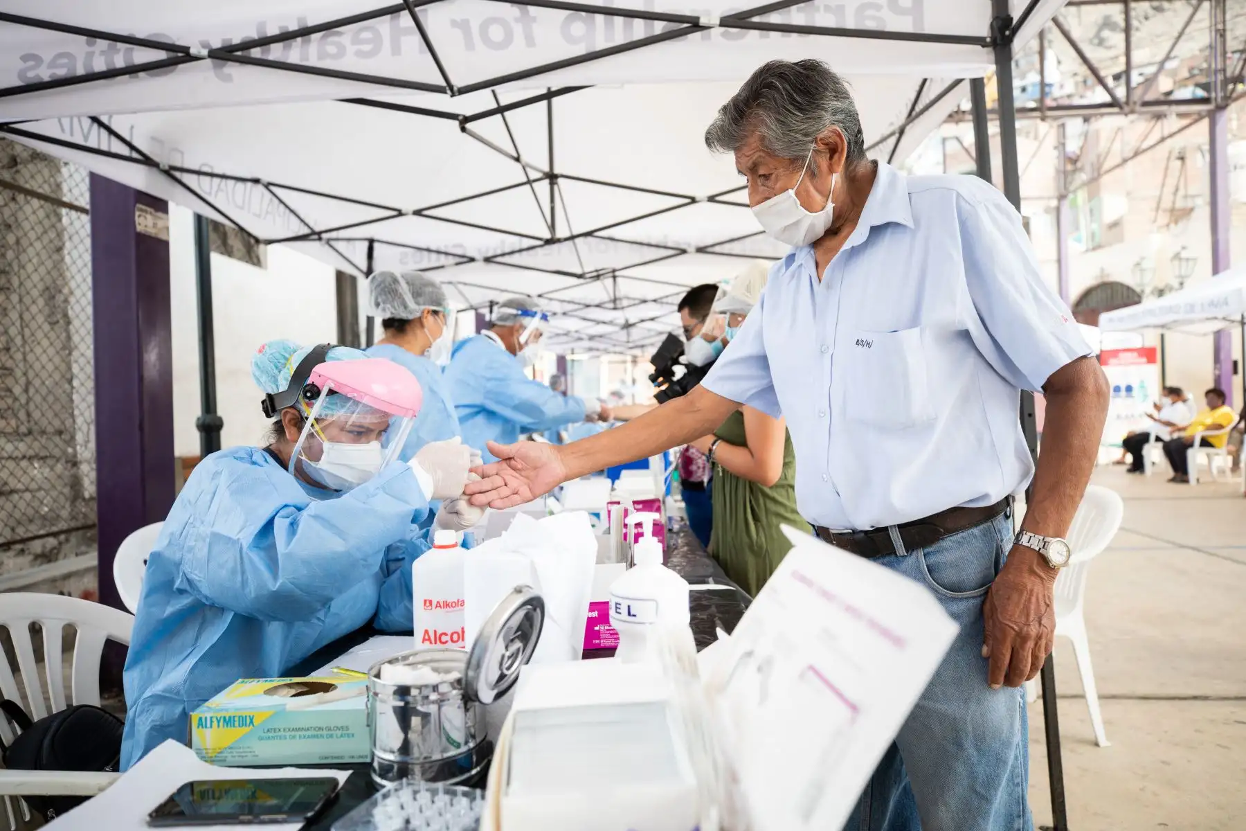 Campaña de salud “Lima te cuida llegó al Cerro San Cristobal, a través de Sisol Salud, intensifica su estrategia territorial realizando pruebas de descarte Covid-19. Foto: ANDINA/Municipalidad de Lima