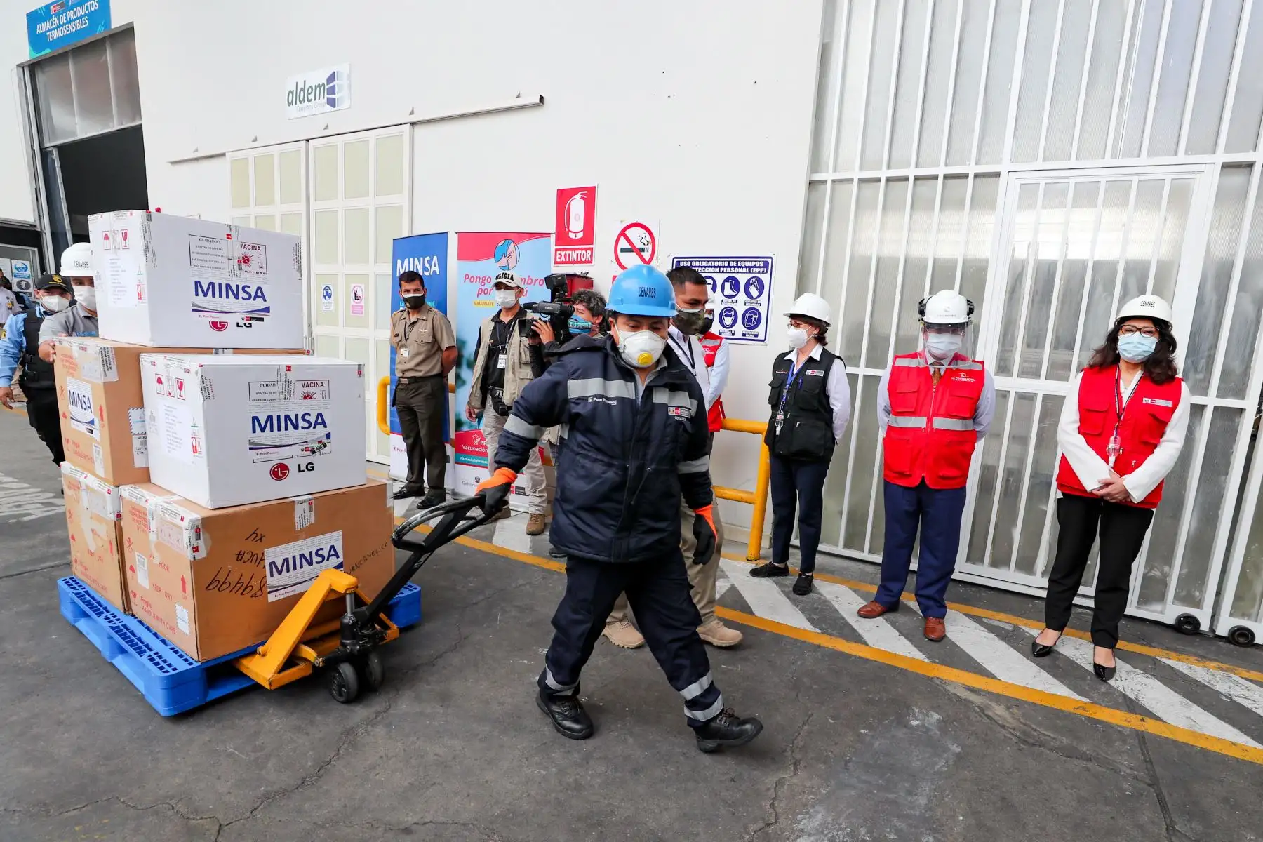 Covid-19: se inició la distribución de las vacunas en los hospitales de Lima y Callao.ANDINA/Difusión