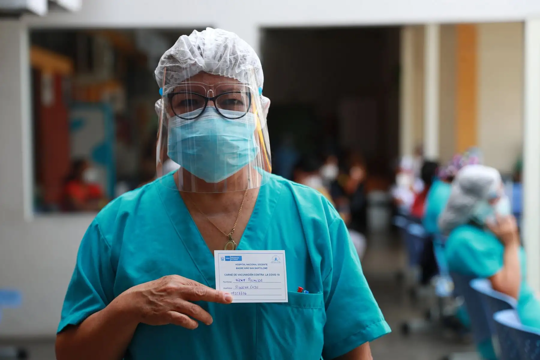 Vacunación: son seguras, por eso los médicos estamos poniendo el hombro. Foto: ANDINA/Carla Patiño Ramírez.