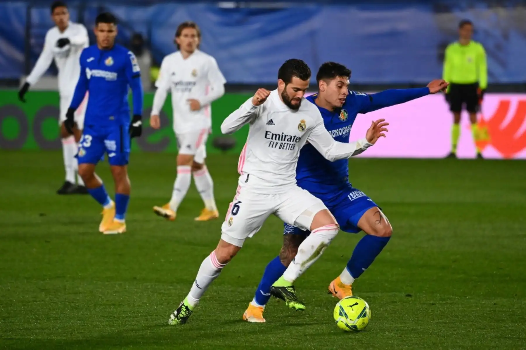 El defensa brasileño del Real Madrid Marcelo gesticula durante el partido de fútbol de la liga española entre el Real Madrid CF y el Getafe CF en el estadio Alfredo di Stefano de Valdebebas, en las afueras de Madrid, el 9 de febrero de 2021. Foto: AFP