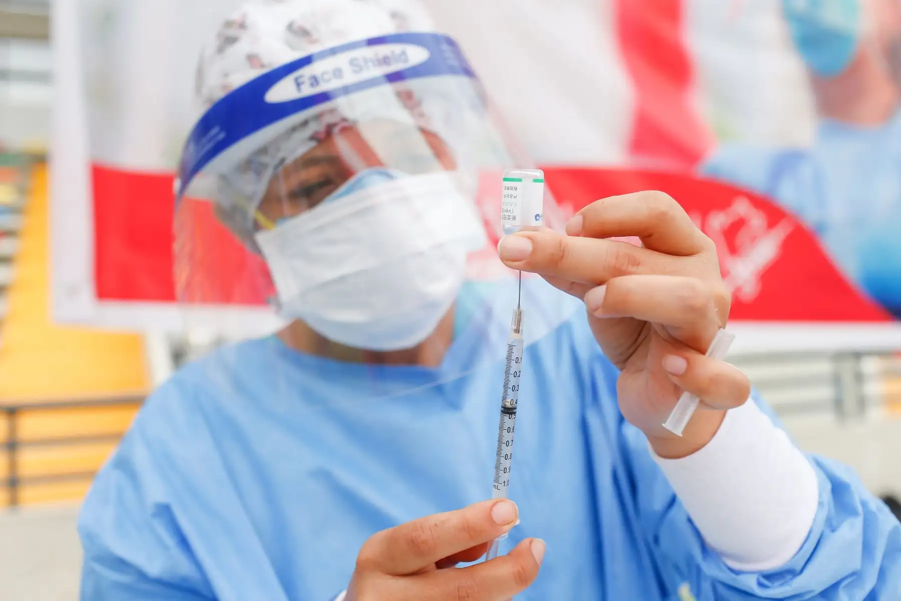 Vacunación a profesionales de la salud en Lima Este.

Foto:ANDINA/ Minsa