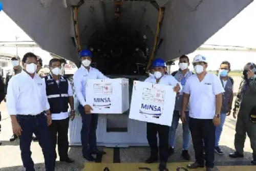 Las primeras vacunas serán distribuidas a partir de las 15:00 horas de este miércoles a los hospitales y centros de salud de Iquitos y Nauta.