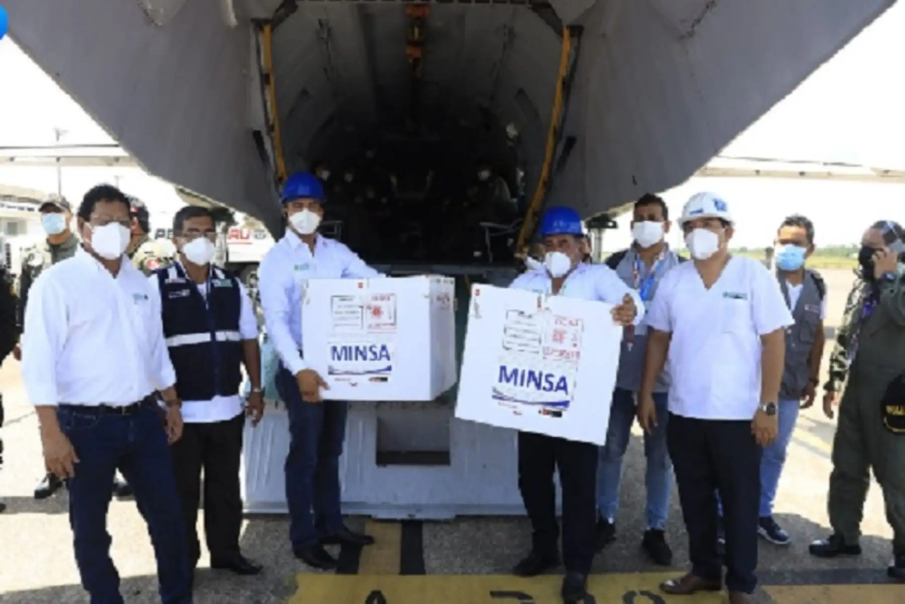 Las primeras vacunas serán distribuidas a partir de las 15:00 horas de este miércoles a los hospitales y centros de salud de Iquitos y Nauta.