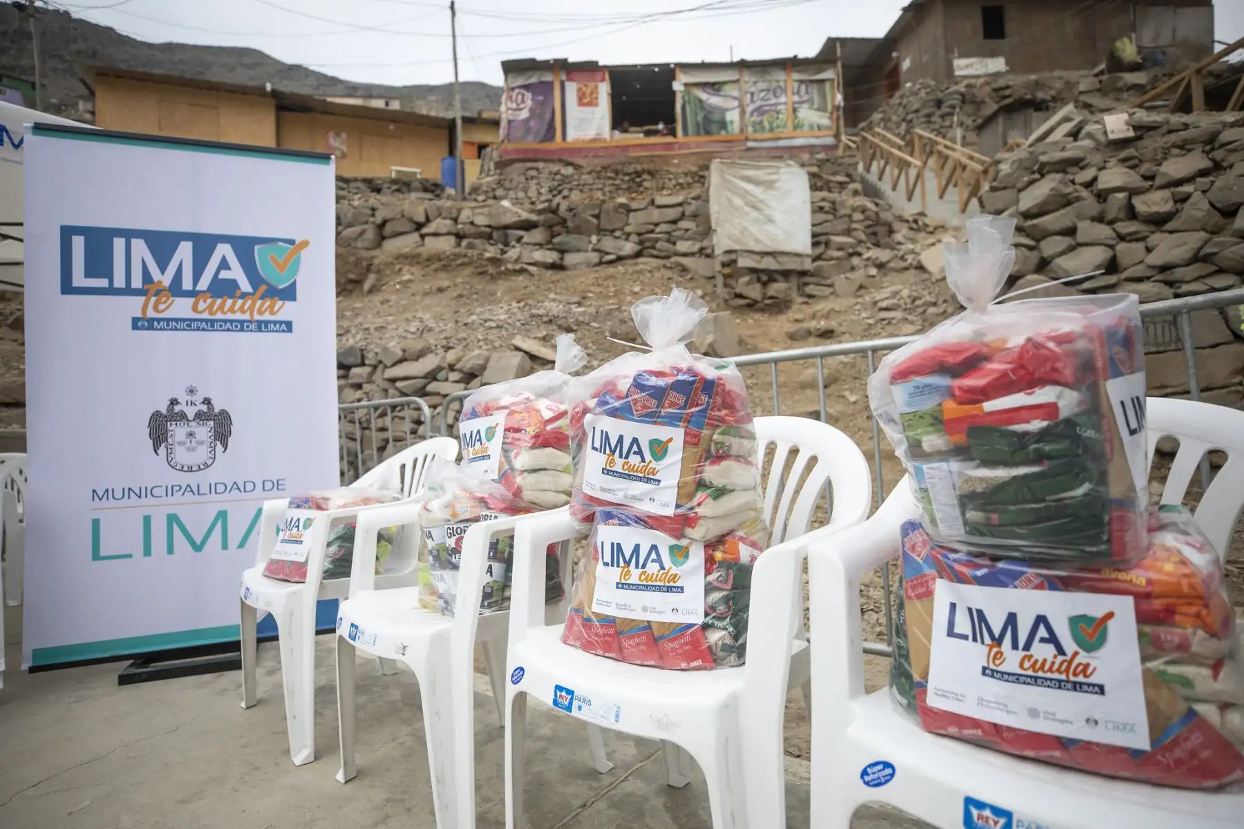 La Municipalidad de Lima a través de Sisol Salud, llevó la campaña Lima Te Cuida a Comas, donde realizaron descartes de covid-19 y otros servicios de salud. Foto: MML