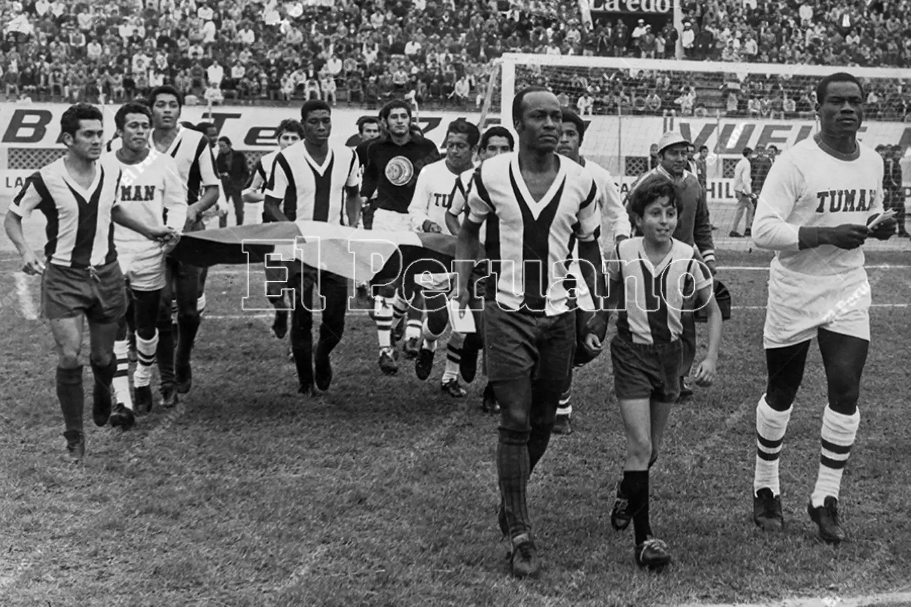 Lima - 30 agosto 1971 / Alianza Lima, capitaneado por Víctor 