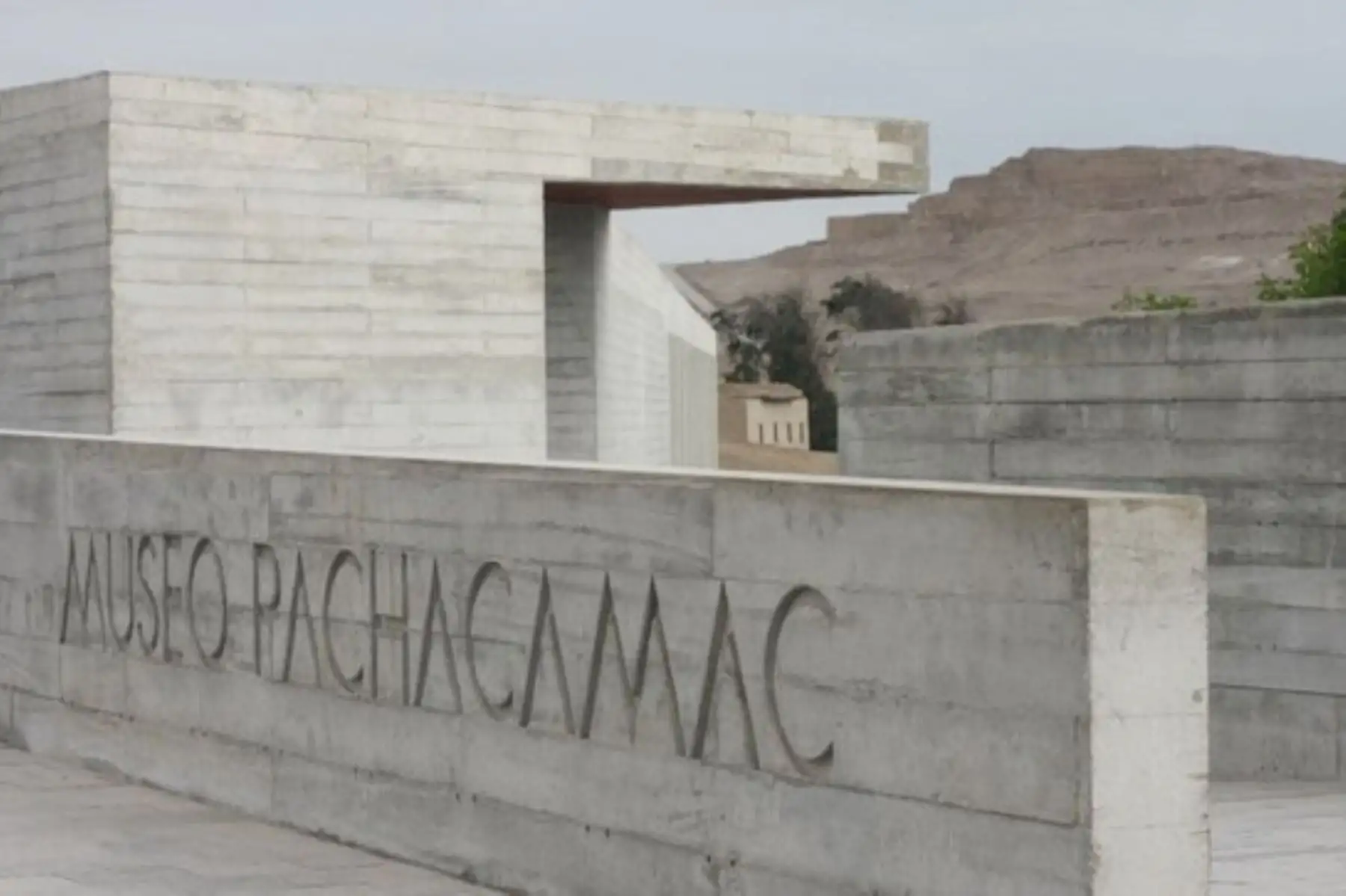 El Museo Pachacamac, administrado por el Ministerio de Cultura, ha organizado una semana de  actividades virtuales, que incluyen charlas, talleres, recorrido virtual, exposiciones, entre otras; con motivo de celebrarse el quinto aniversario del nuevo museo.
Foto: Mincul