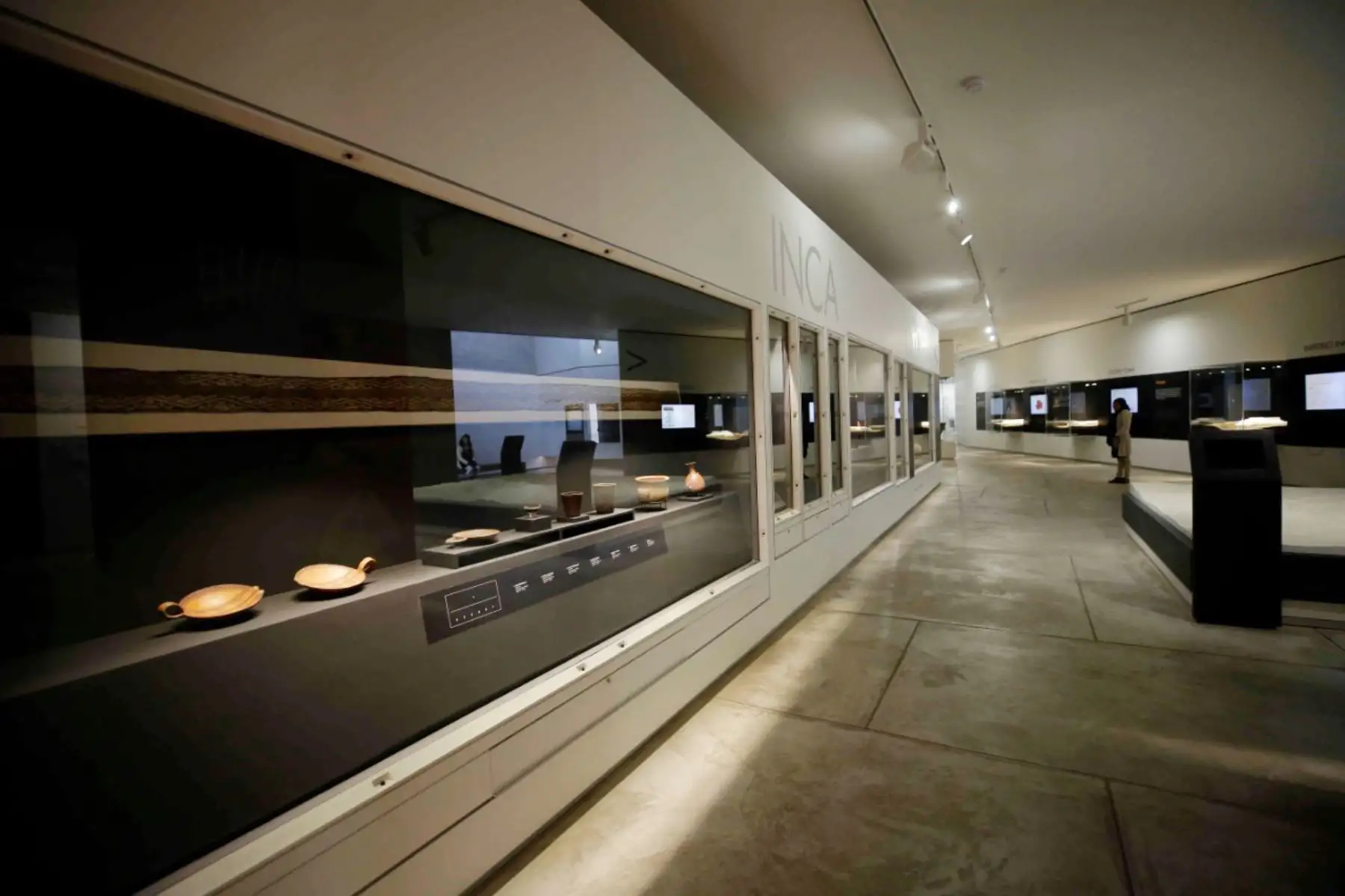El Museo Pachacamac, administrado por el Ministerio de Cultura, ha organizado una semana de  actividades virtuales, que incluyen charlas, talleres, recorrido virtual, exposiciones, entre otras; con motivo de celebrarse el quinto aniversario del nuevo museo.
Foto: Mincul