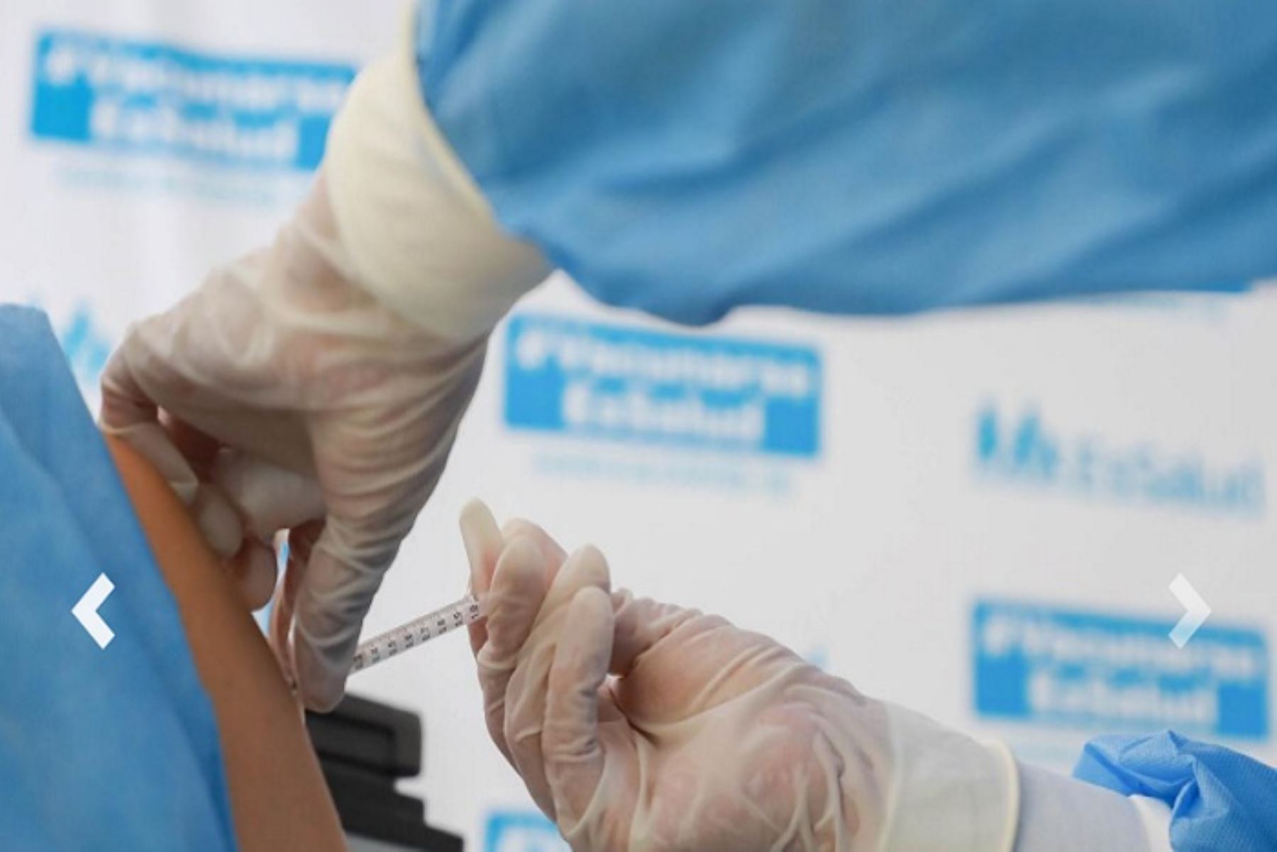 La Red de Salud Valle del Mantaro, región Junín, acelerará la vacunación contra la covid-19 y este viernes 23 aplicará la primera dosis a los mayores de 30 años. ANDINA/Difusión