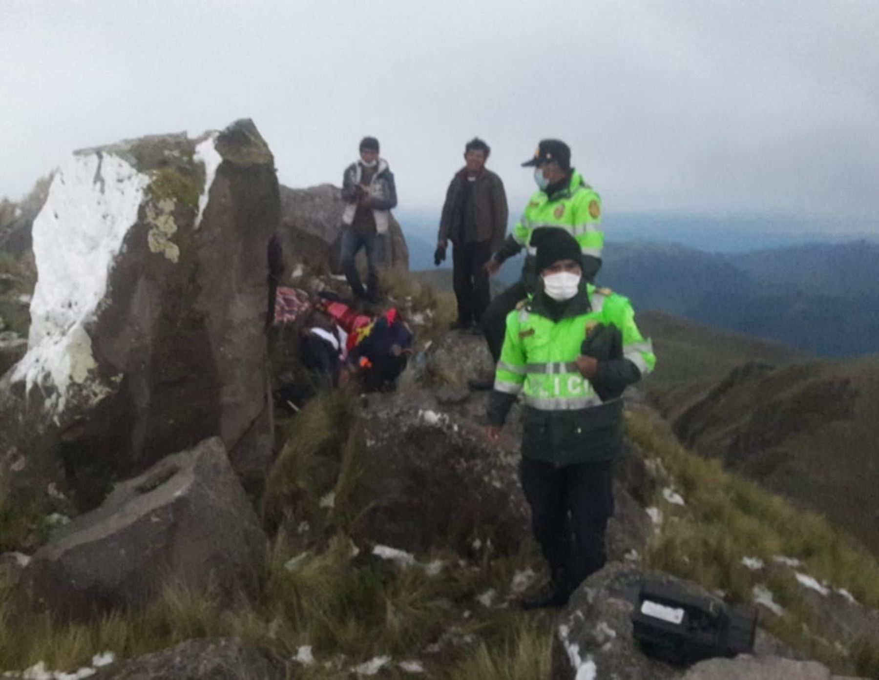 Tres personas mueren y dos resultan heridas por caída de rayo en la provincia de Acomayo, en Cusco.