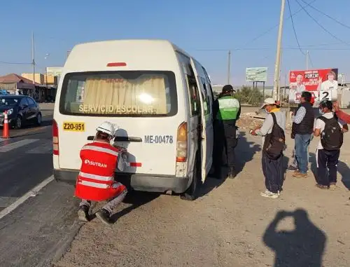La Sutran recordó que el transporte informal de pasajeros es una infracción muy grave y se sanciona con multa de S/ 4,400. ANDINA/Difusión