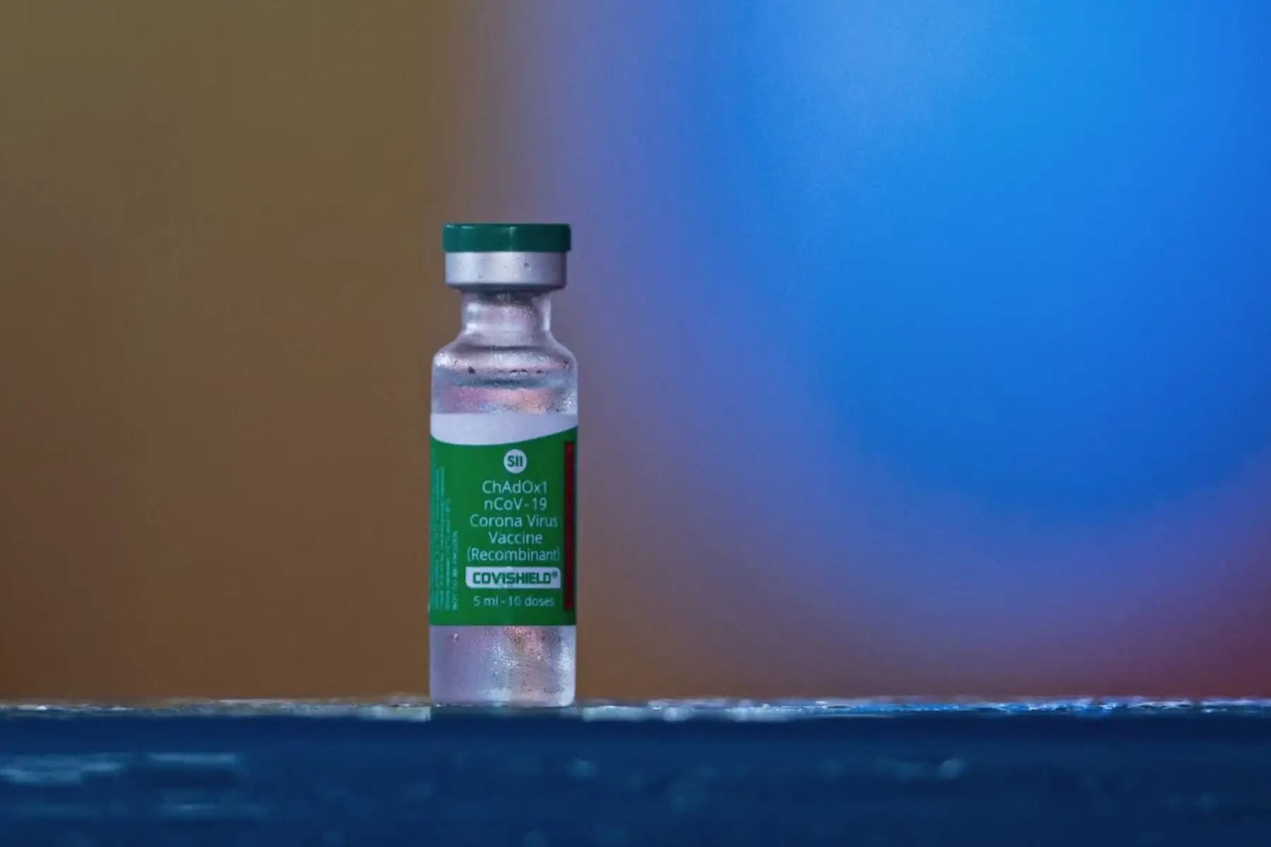 Muestra de una dosis de la vacuna covid-19 Oxford-AstraZeneca en la comunidad de Nossa Senhora Livramento en las orillas del Río Negro cerca de Manaus, estado de Amazonas, Brasil.

Foto:AFP
