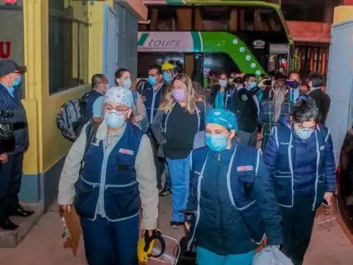 Arriba a Áncash brigada médica enviada por el Ministerio de Salud para fortalecer la lucha contra la pandemia de coronavirus en Huaraz y Chimbote.