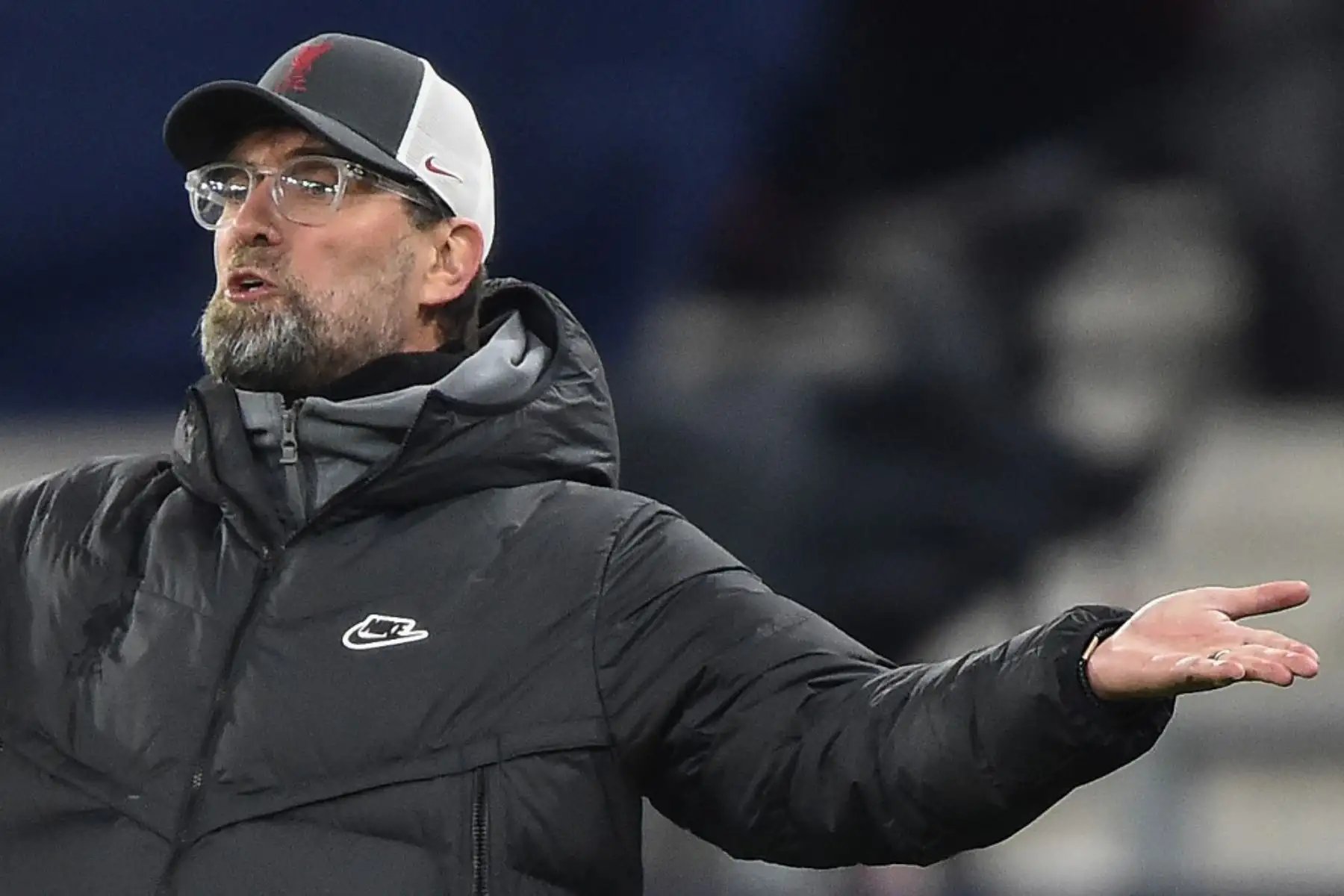 El técnico alemán del Liverpool, Jurgen Klopp, reacciona desde el banquillo durante el partido de ida de los octavos de final de la Liga de Campeones de la UEFA entre el RB Leipzig y el FC Liverpool en el Puskas Arena de Budapest.

Foto:AFP