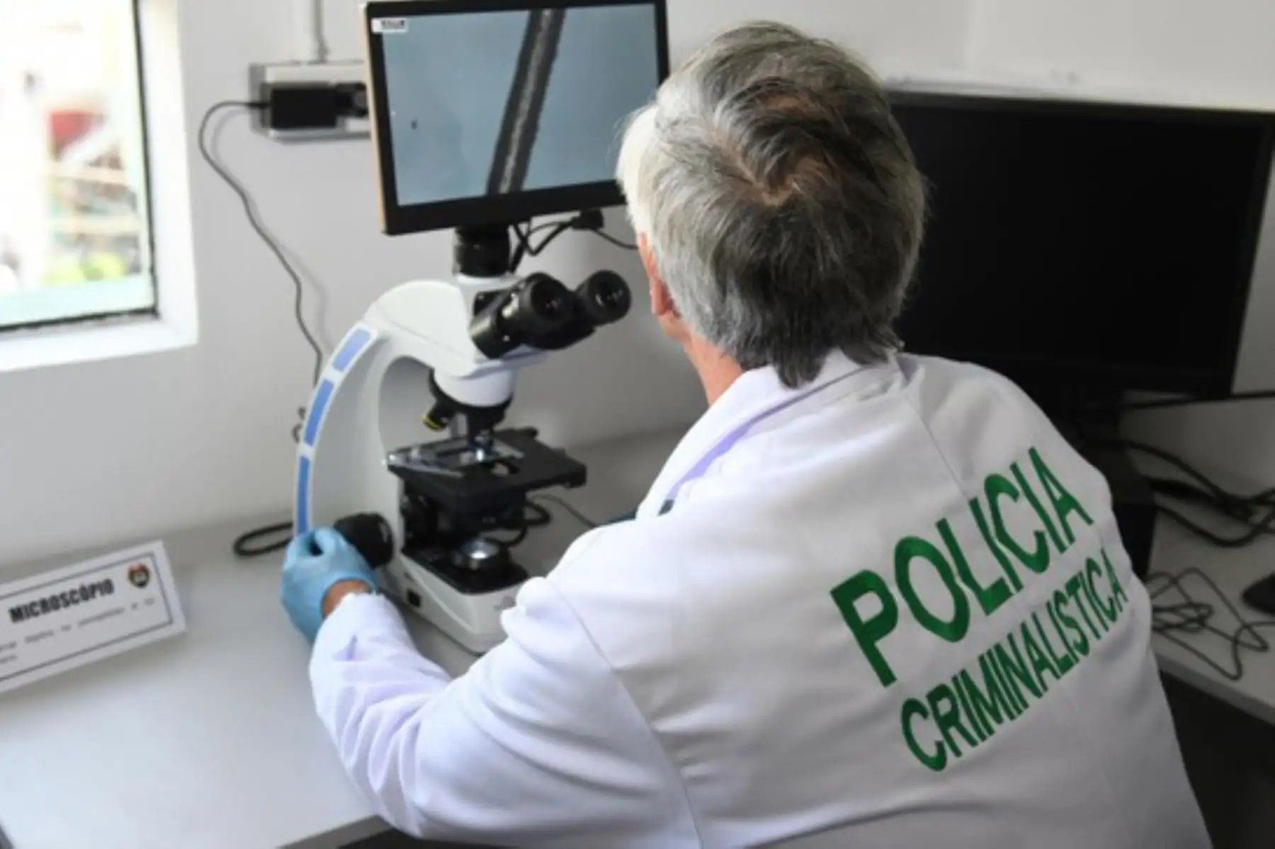 El instrumento legal permitirá que la función criminalística, a cargo de la Policía Nacional del Perú (PNP), se fortalezca, modernice y se consolide como una importante herramienta que contribuya de manera técnica y científica a resolver crímenes mediante la investigación policial. Foto: ANDINA/Ministerio del Interior